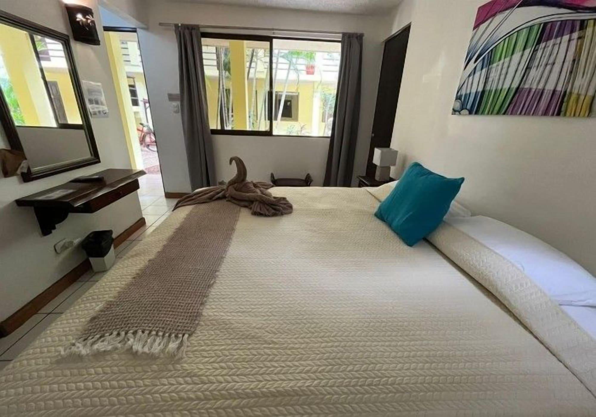 Habitación Pueblo Dorado Hotel