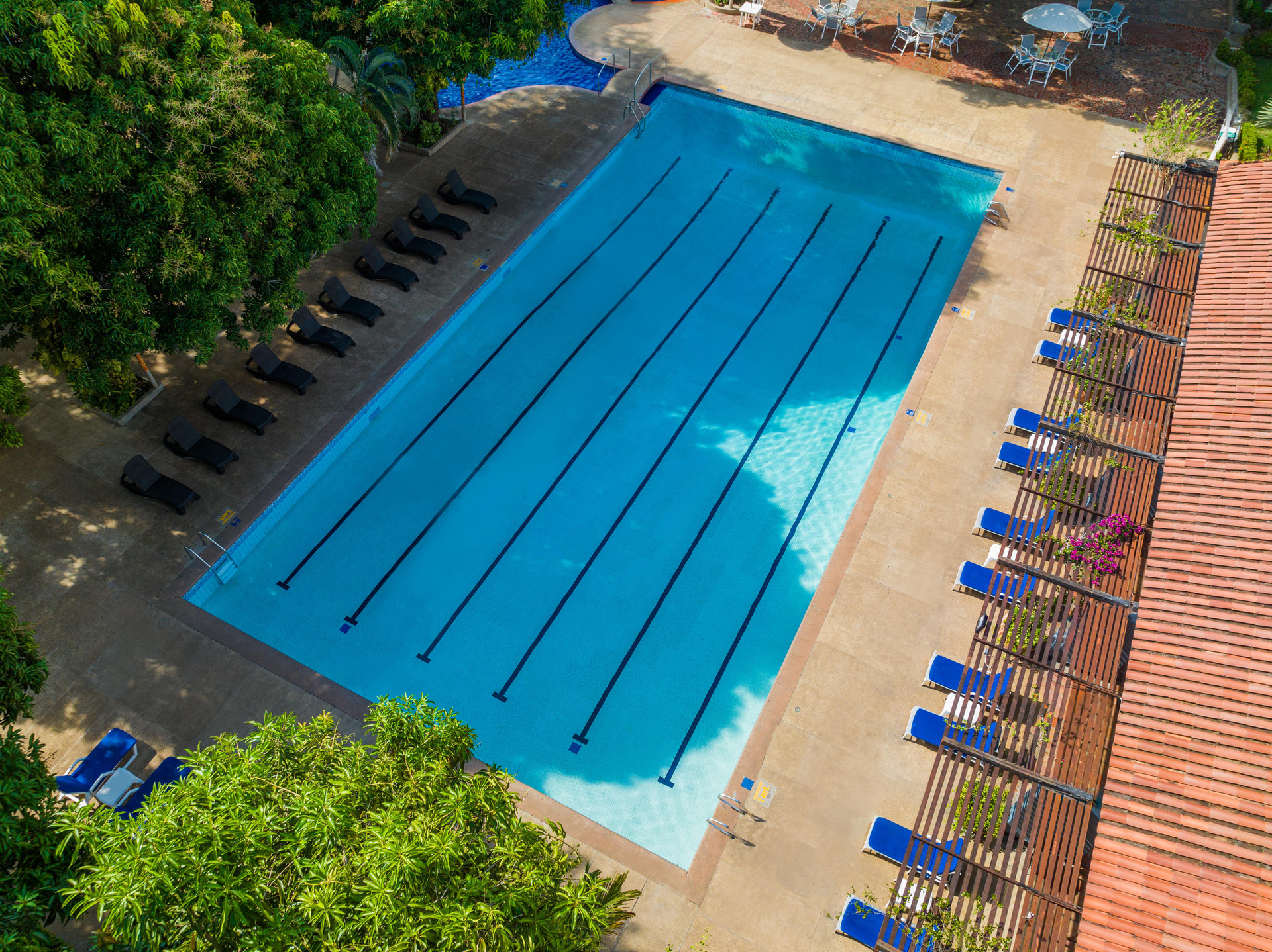 Vista Piscina GHL Hotel Club El Puente