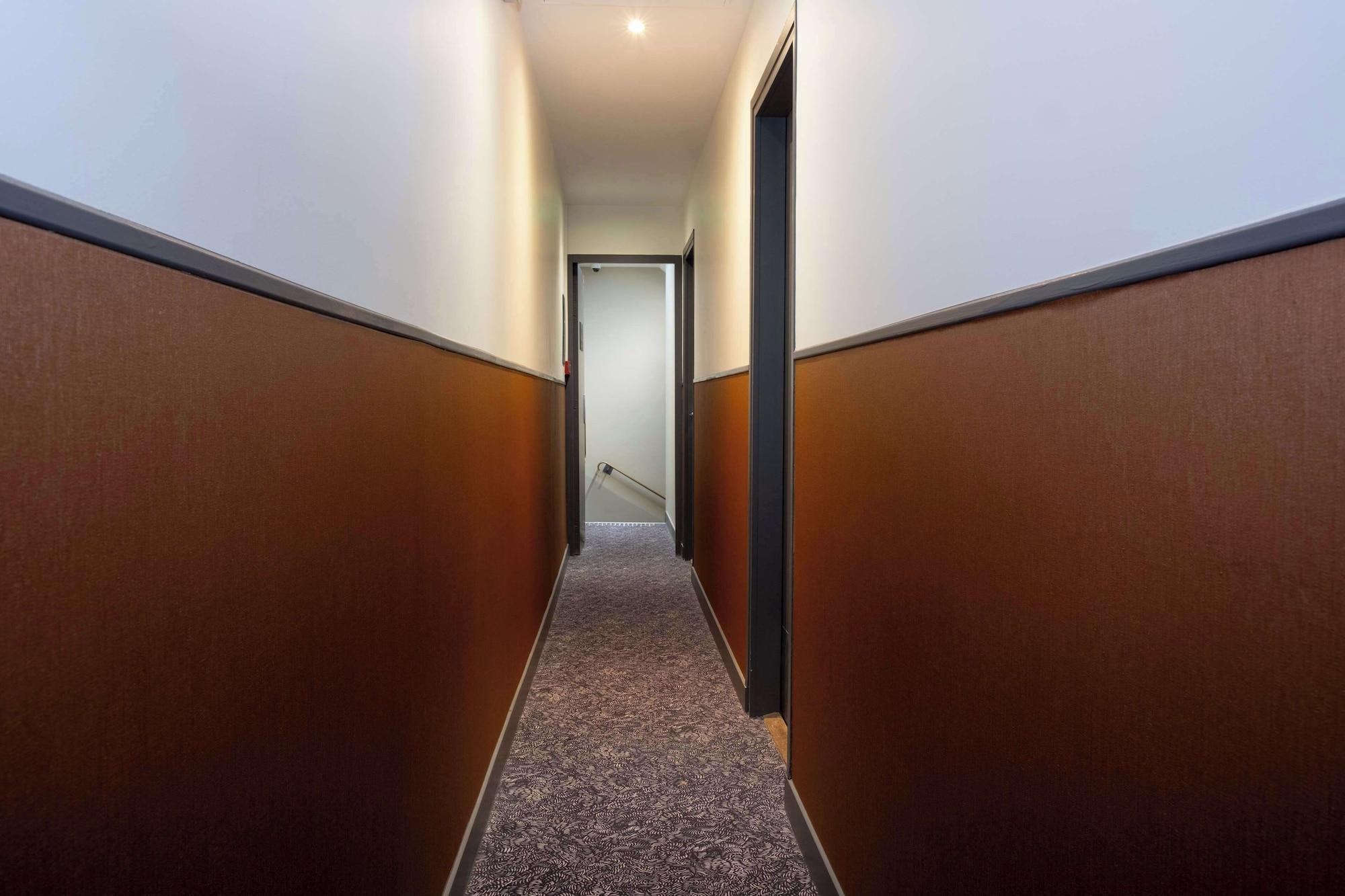 Comodidades del Alojamiento Hotel Kyriad Paris 10 Canal Saint Martin