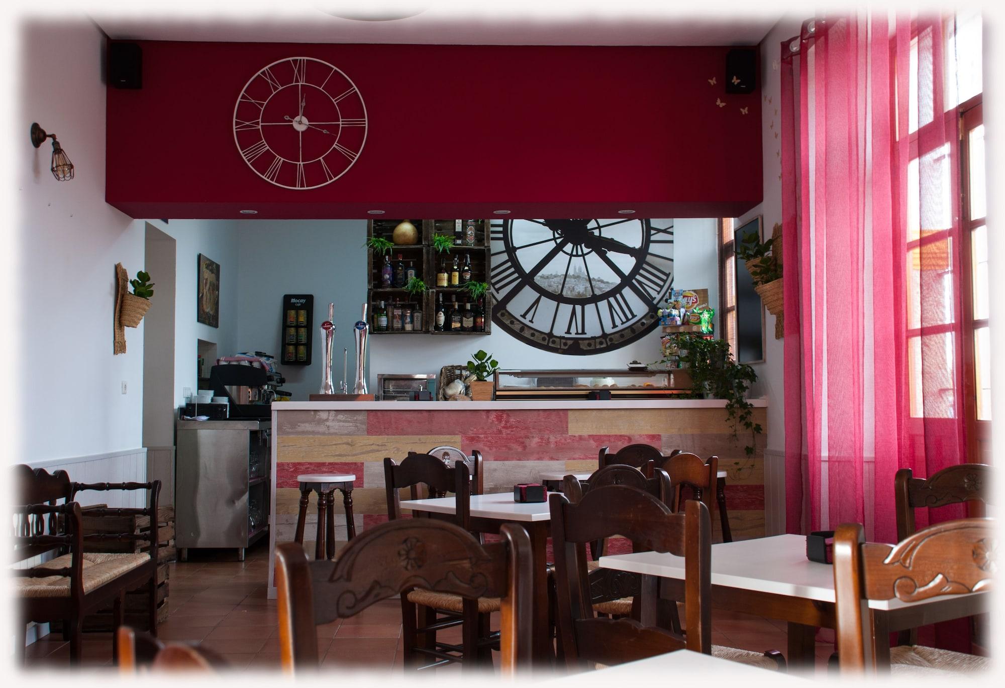 Bar/Salón Hostal Vía Verde de la Sierra