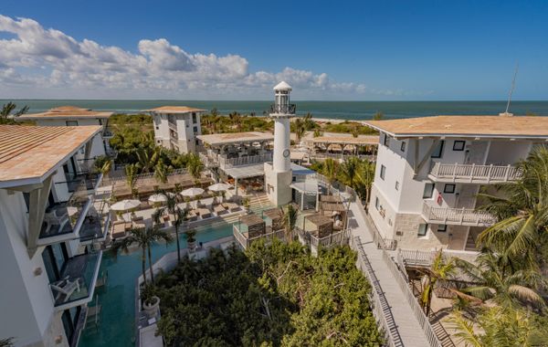 Delek Holbox