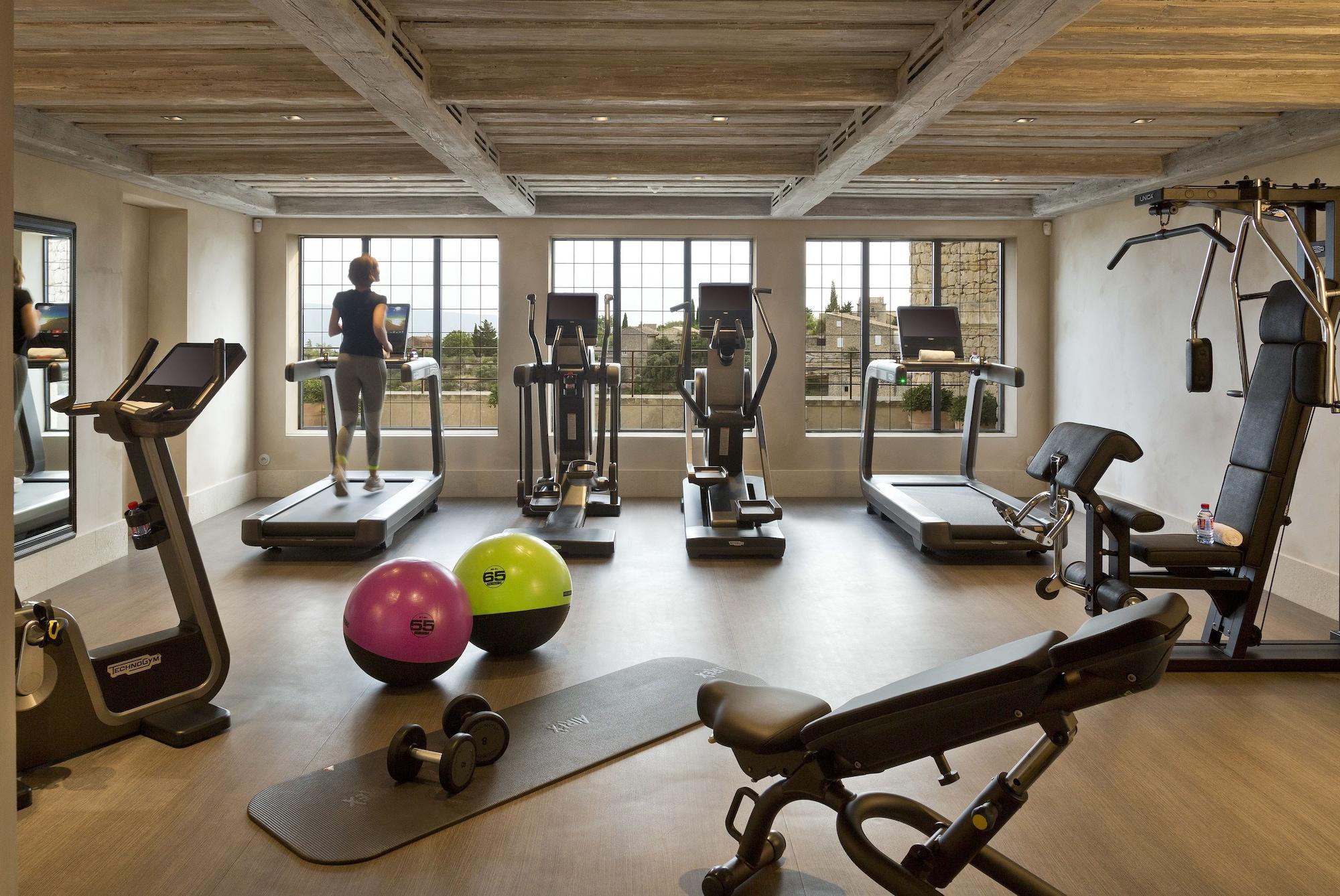 Gimnasio Airelles, La Bastide de Gordes