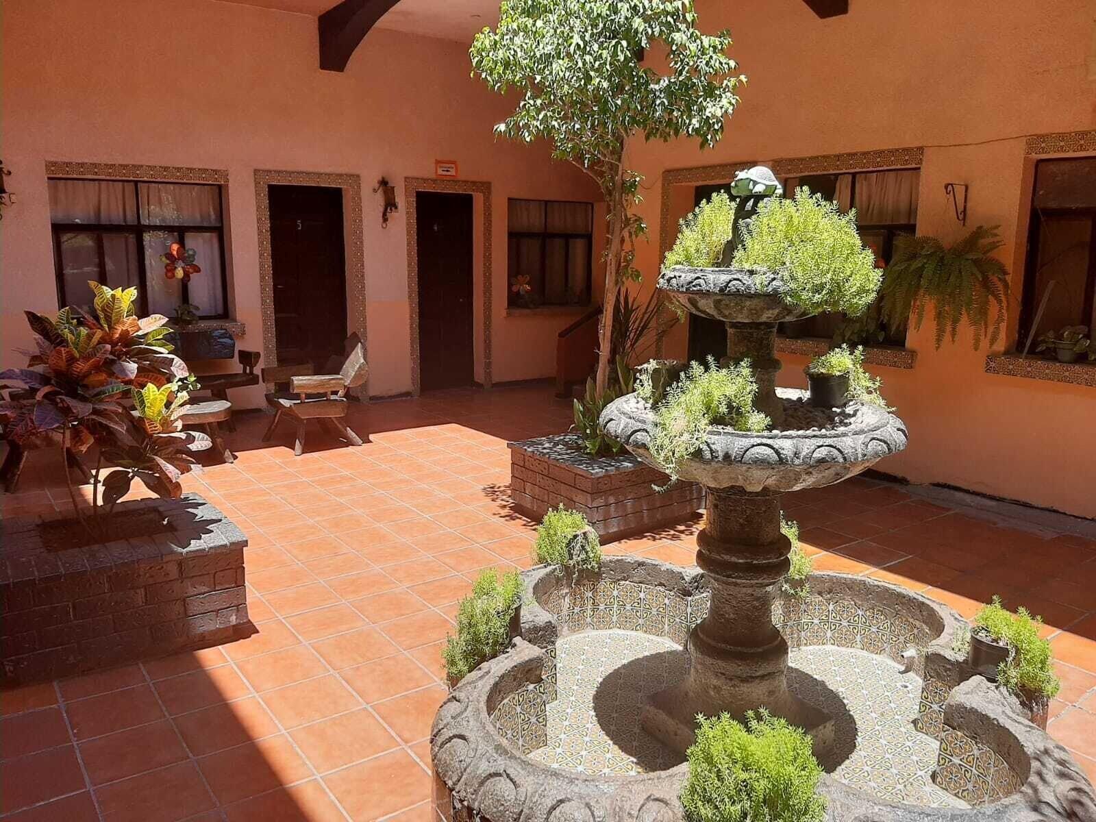 Varios Hotel Monarrez