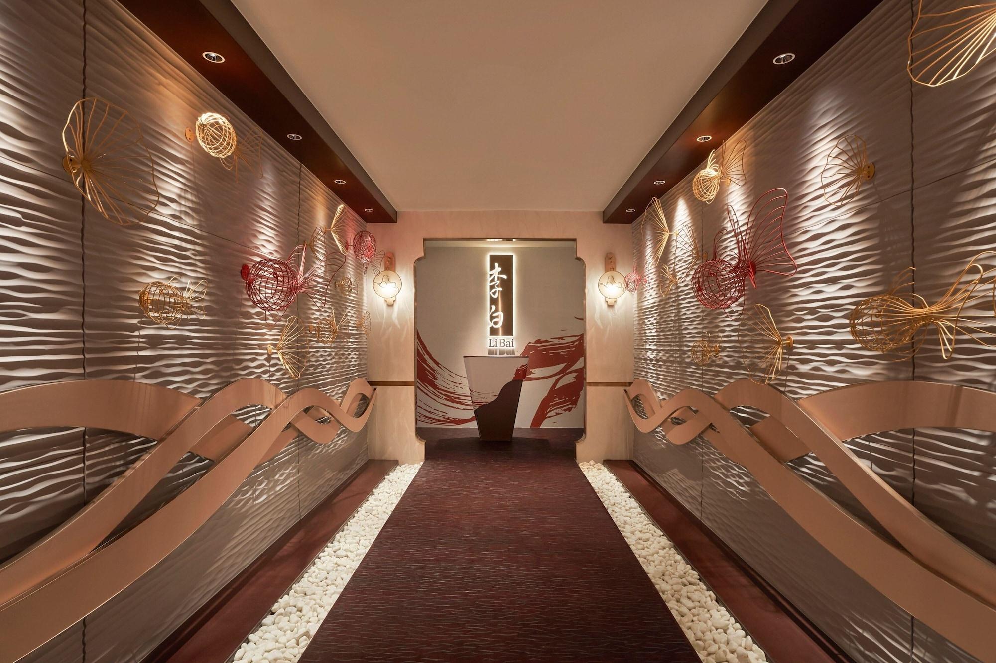 Restaurant Sheraton Saigon Grand Opera Hotel