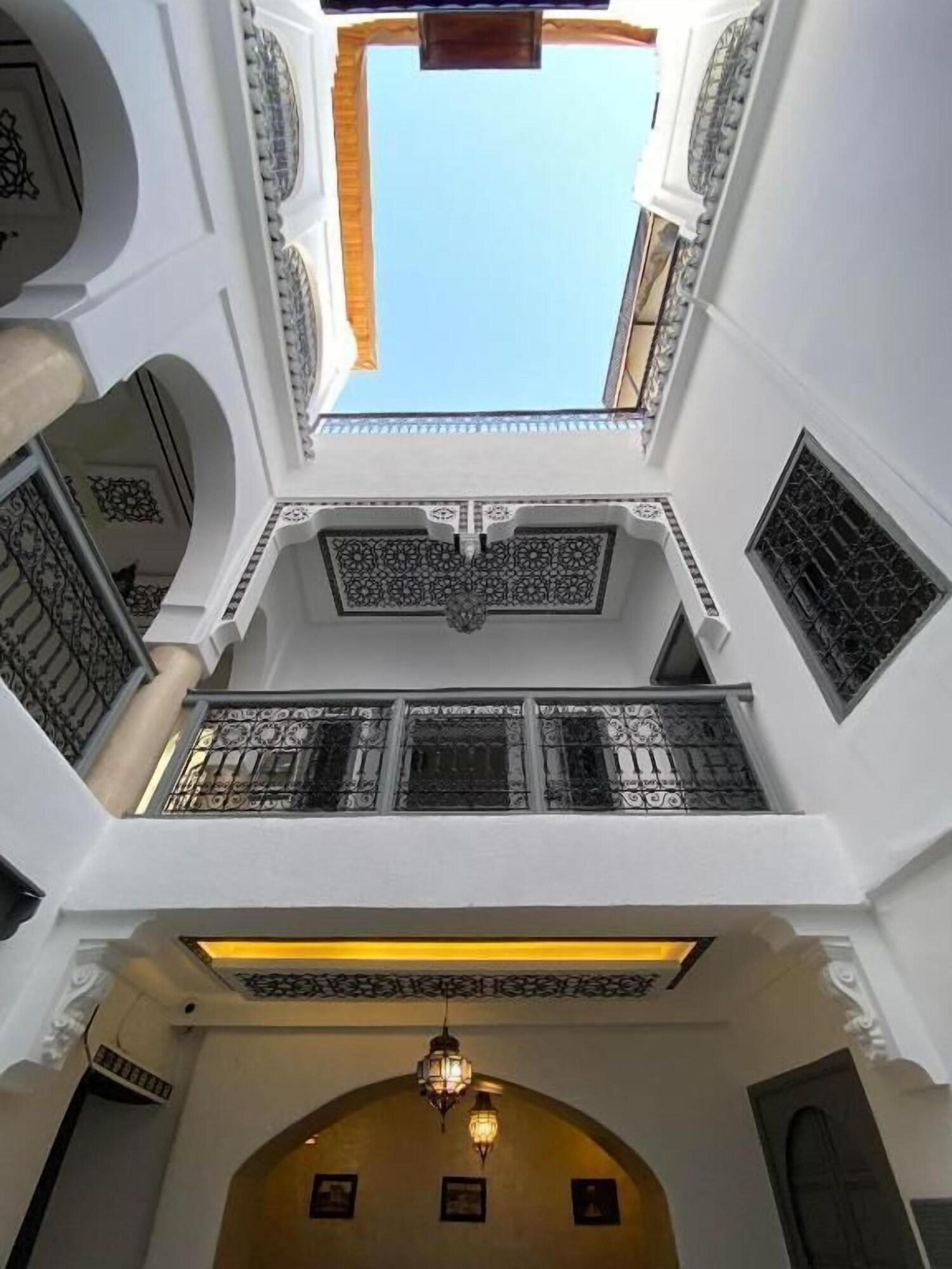Varios Riad Dar Omi Zahra