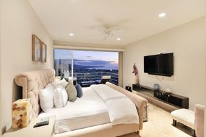 Luxury PH Cascadas in Cabo Central Location, Ocean Views, 5-Star Service