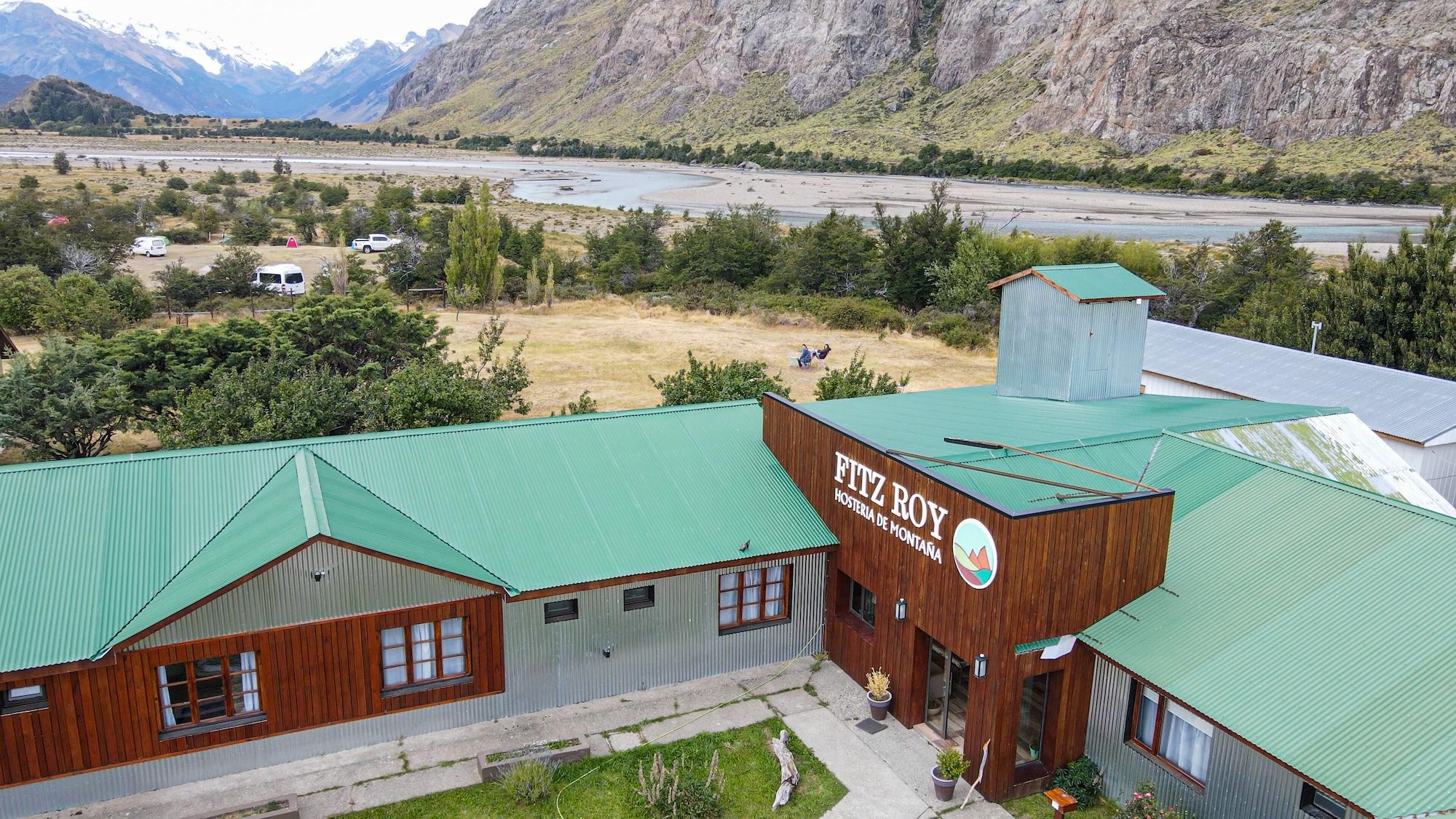 Vista Exterior Fitz Roy Hosteria de Montaña