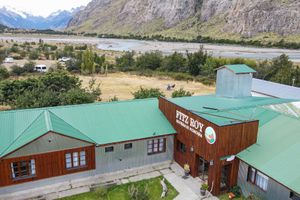 Alojamiento - Fitz Roy Hosteria de Montaña