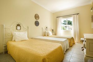 Alquiler Vacacional - Sunset villa, heated pool, sleeps 9, walk to marina