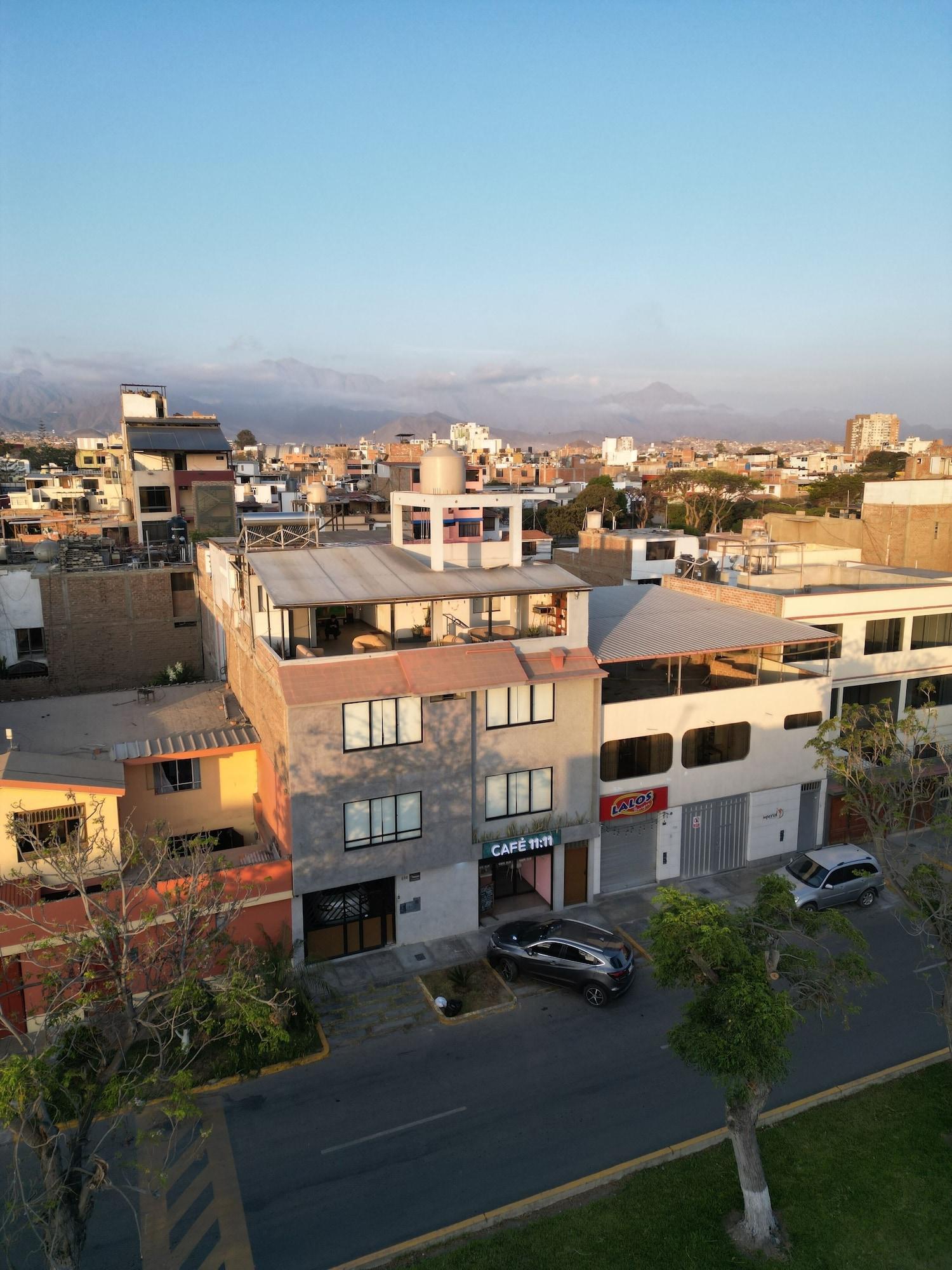 Vista Exterior Av. Carlos Valderrama 690