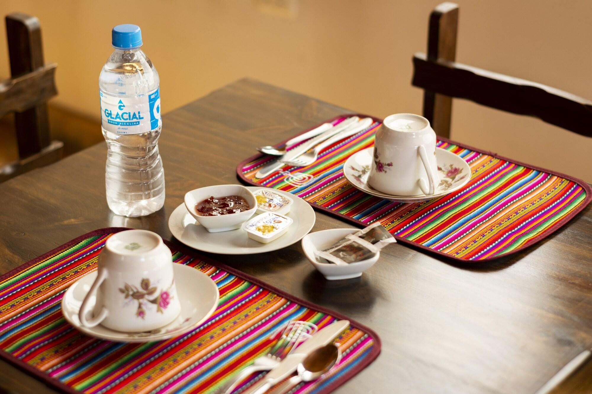 Restaurant Lima Airport Tampu B and B