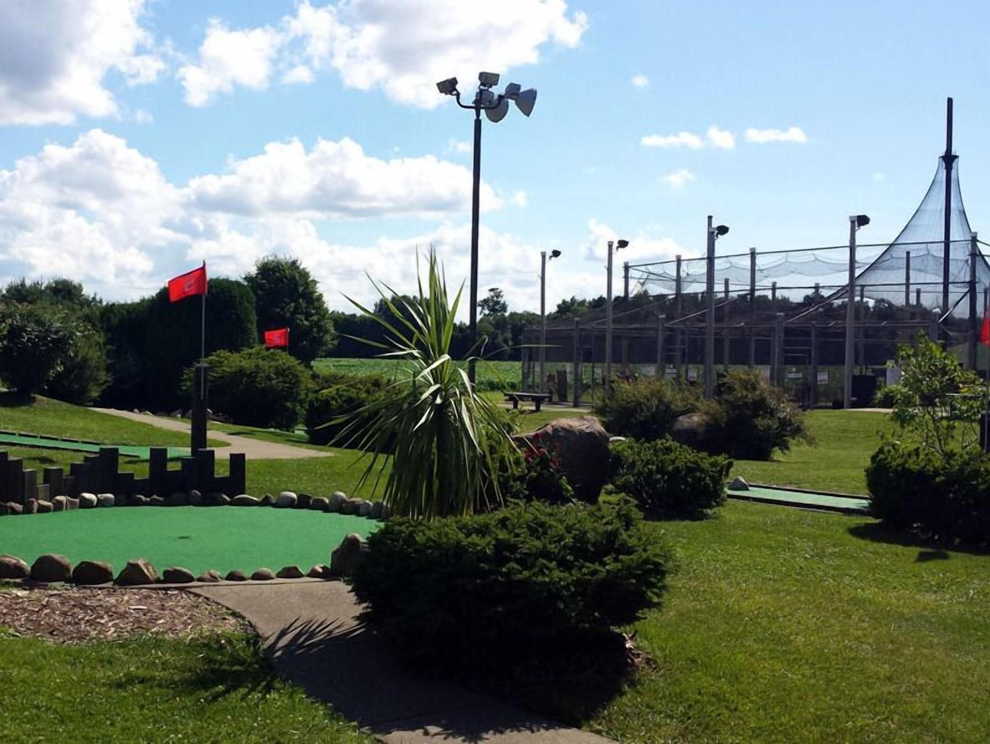 Campo de Golf The Seasons Inn at Nicks Place
