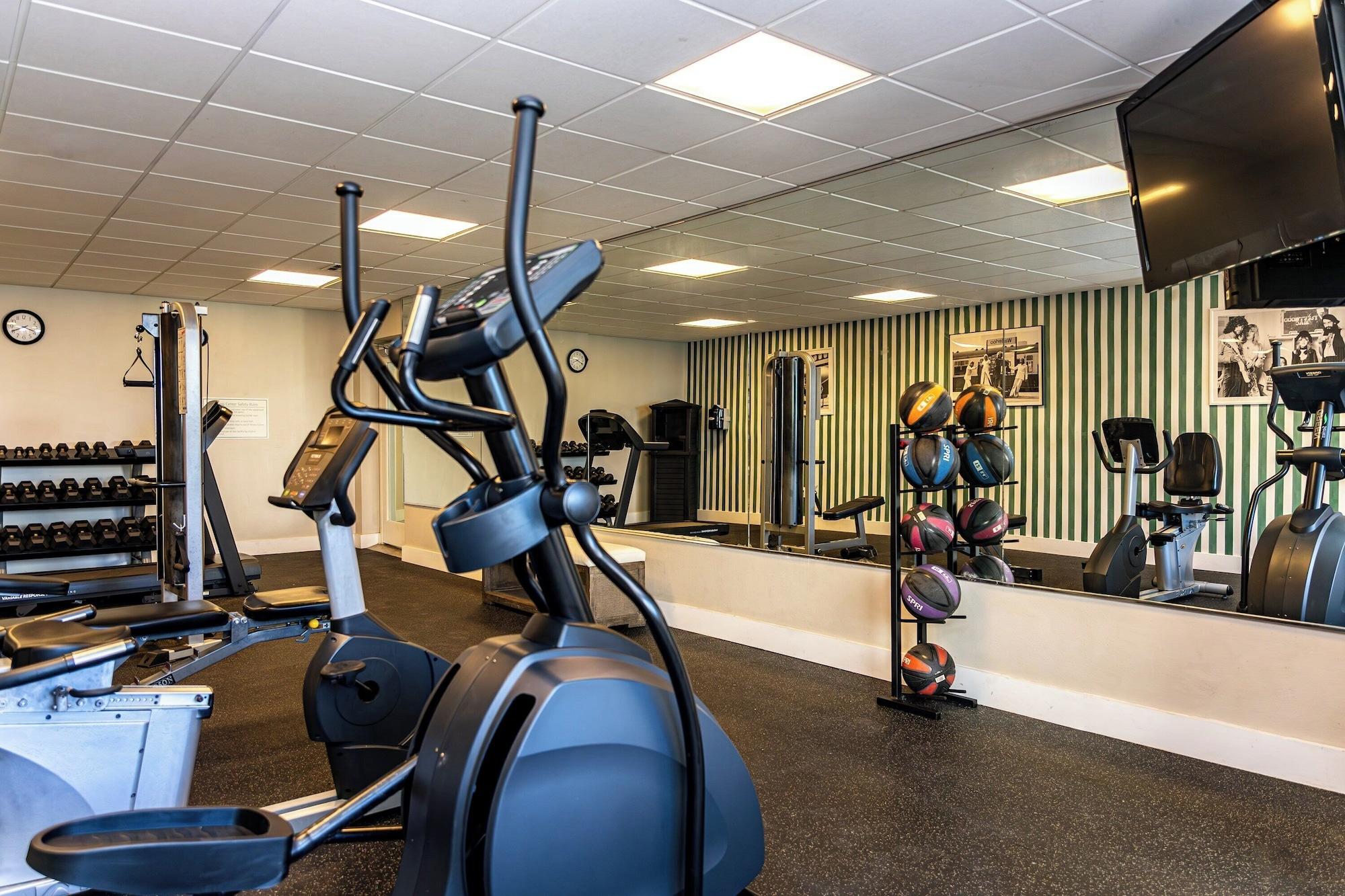 Gimnasio Palm Tree Club Miami Hotel