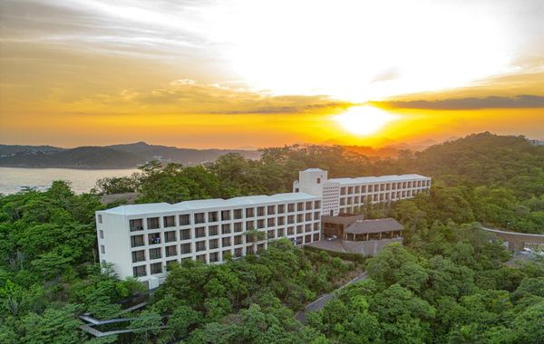 Coral Blue Huatulco All Inclusive