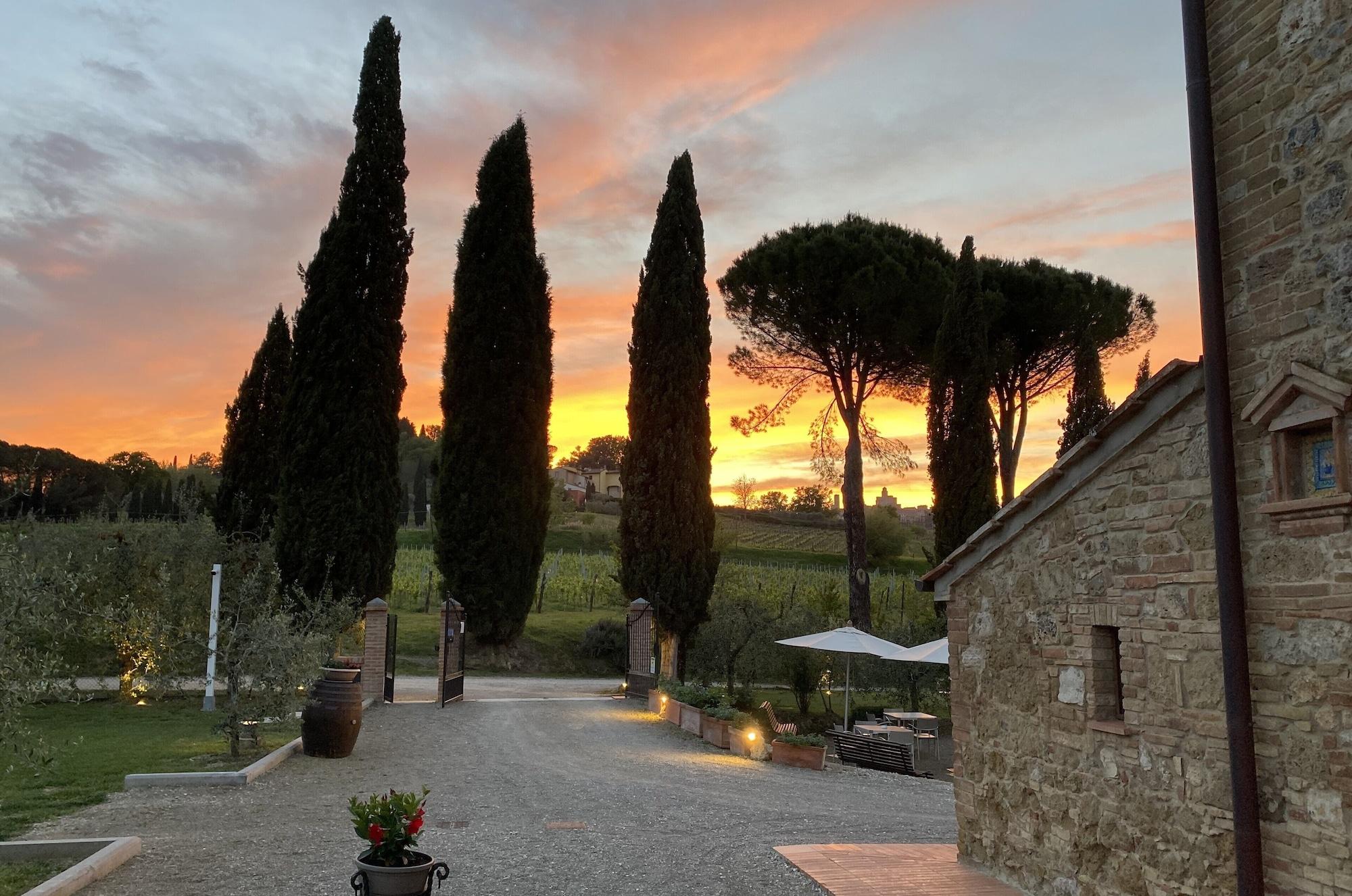 Vista Exterior Tenuta Sovestro