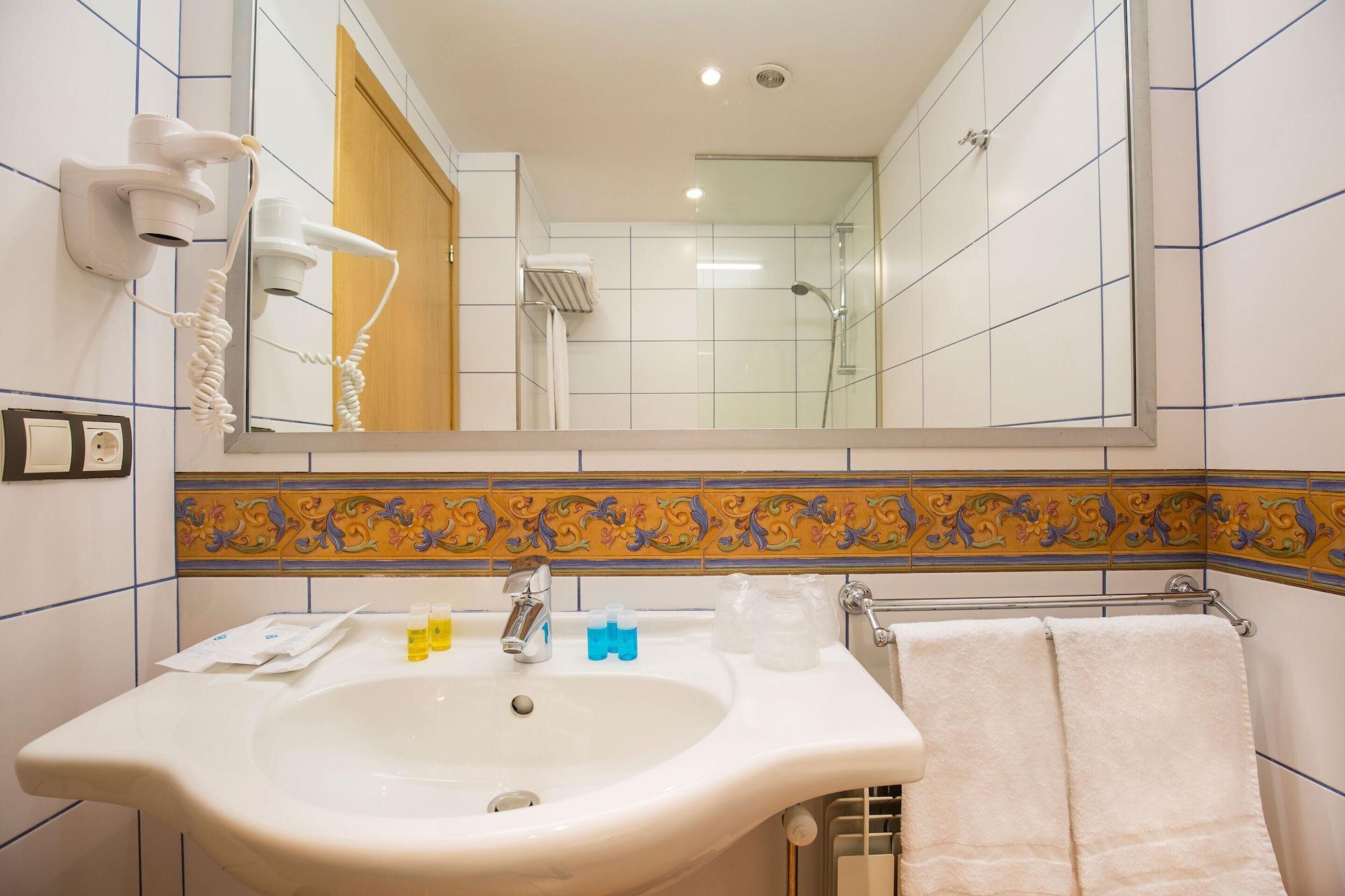 Equipamiento de Habitación Hotel Catalunya Ski by Nexta