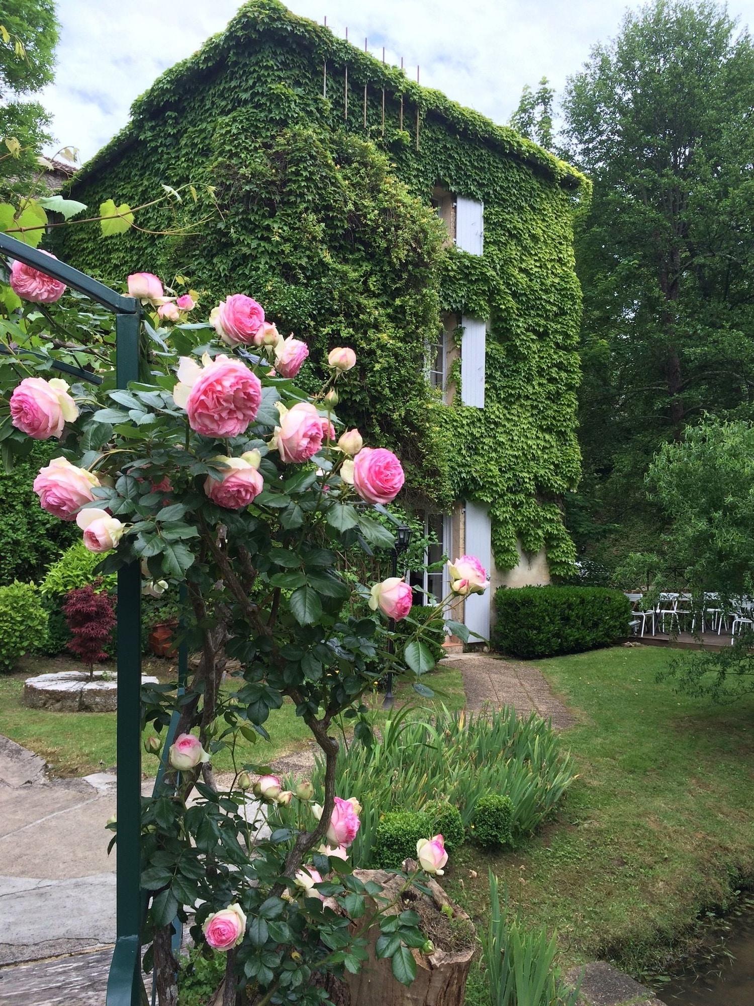 Vista Exterior Hôtel Le Moulin de la Beune