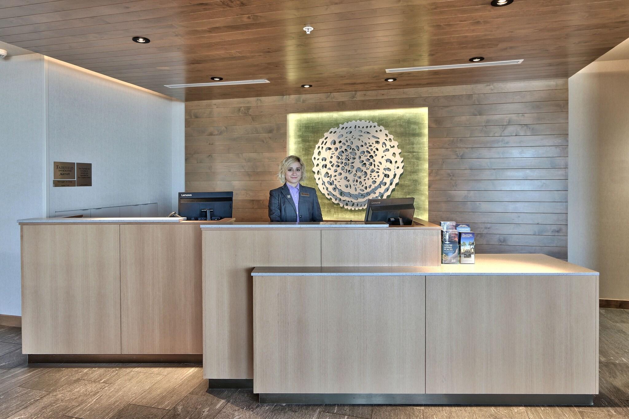 Vista Lobby Fairfield Inn & Suites by Marriott Albuquerque North