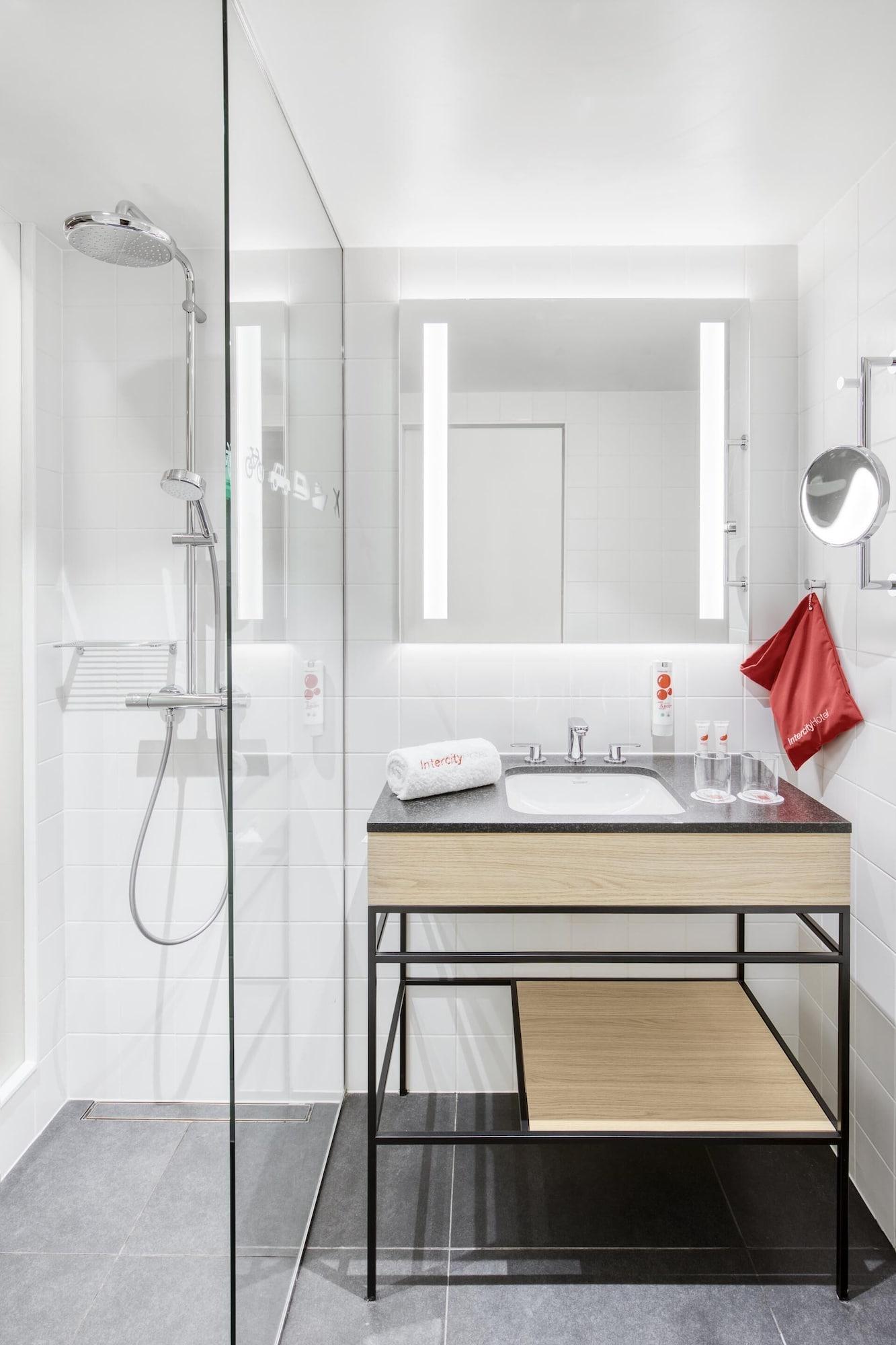 Equipamiento de Habitación IntercityHotel Budapest