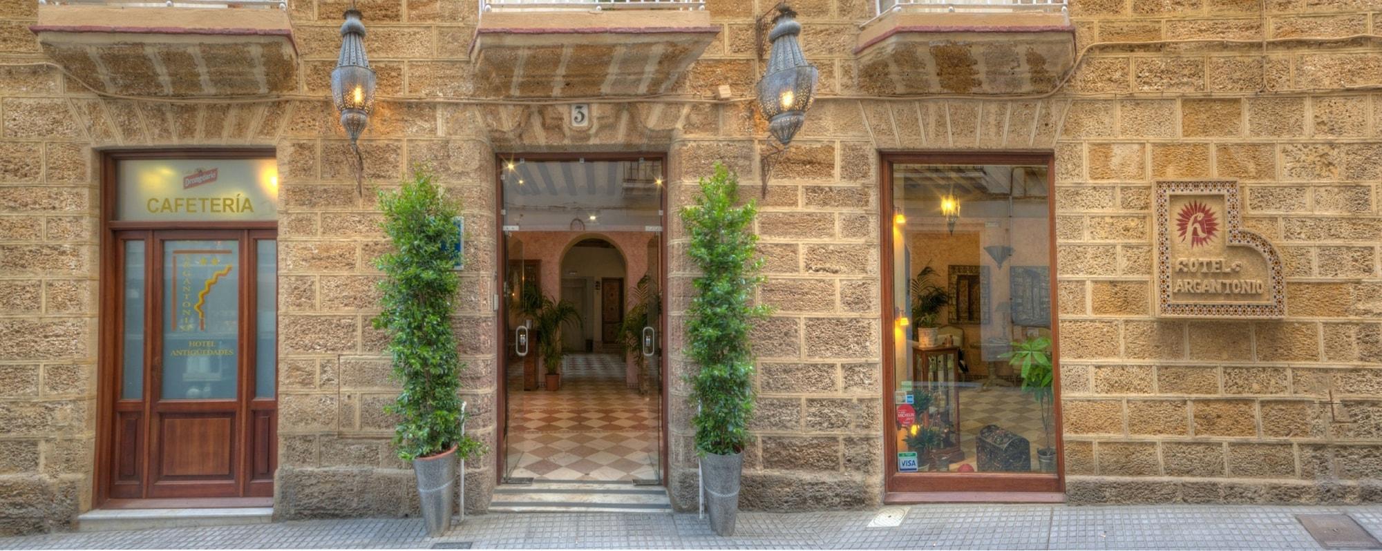 Vista Exterior Hotel Argantonio