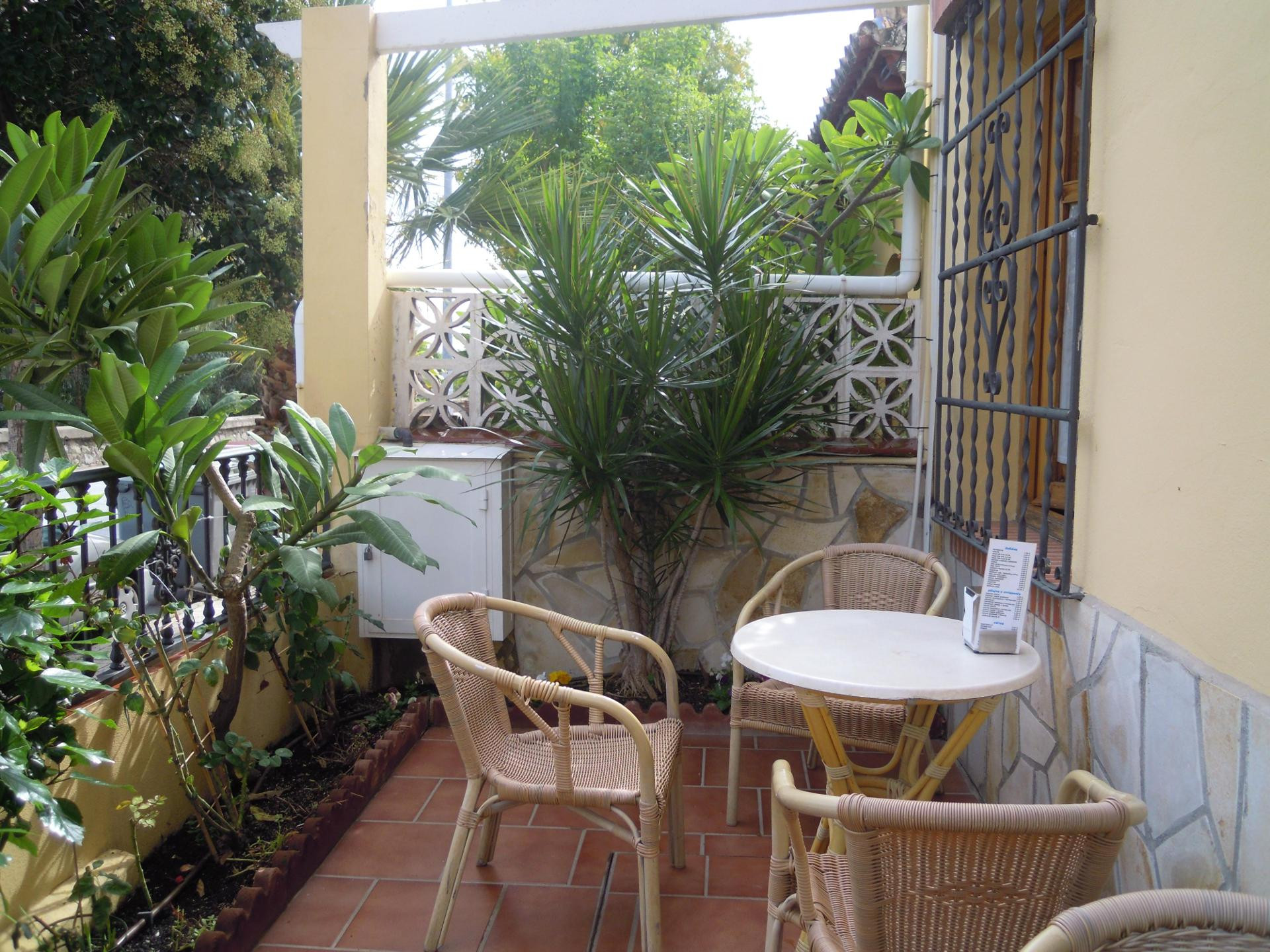 Varios Hostal Moscatel