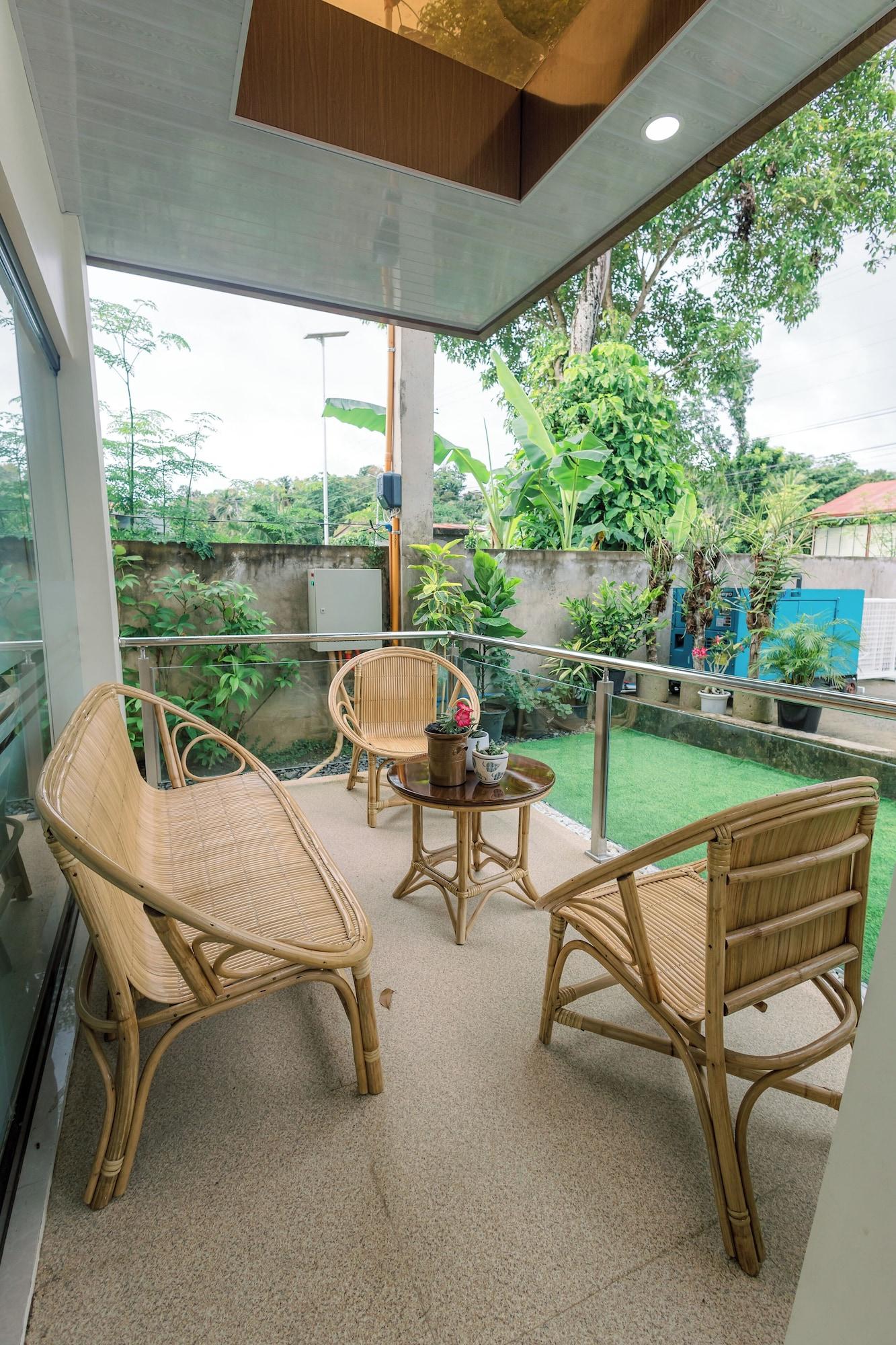 Vista Lobby LOBOC RIVERSIDE INN and RESTAURANT