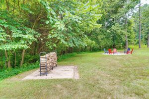 Alquiler Vacacional - Modern Eckerty Home w/ Deck on Patoka Lake!