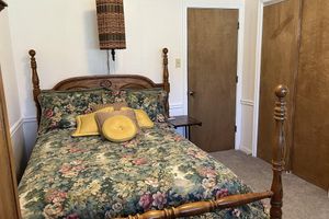 Alquiler Vacacional - Traditional 3-bedroom home with modern amenities