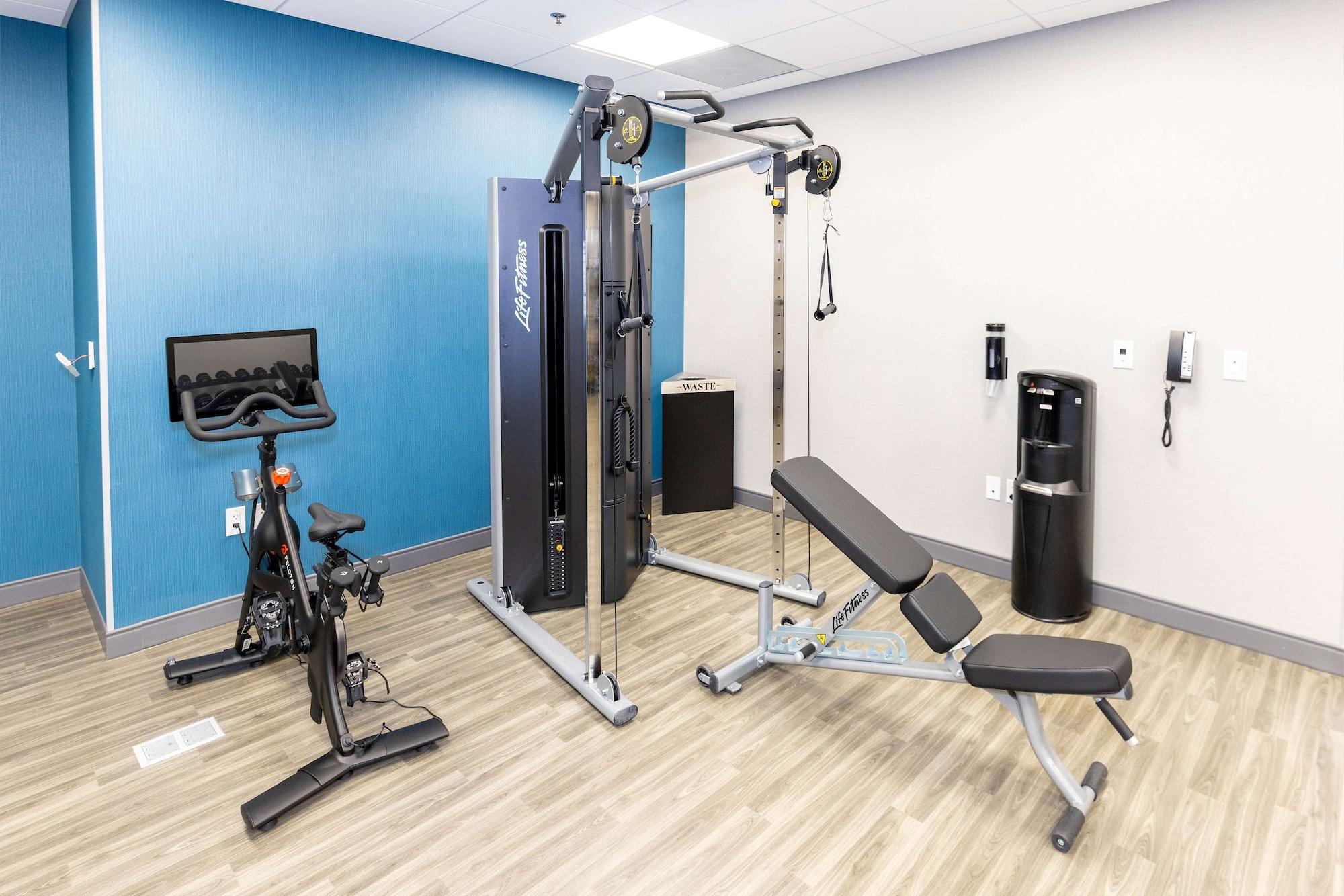 Gimnasio Hampton Inn Selma, Ca