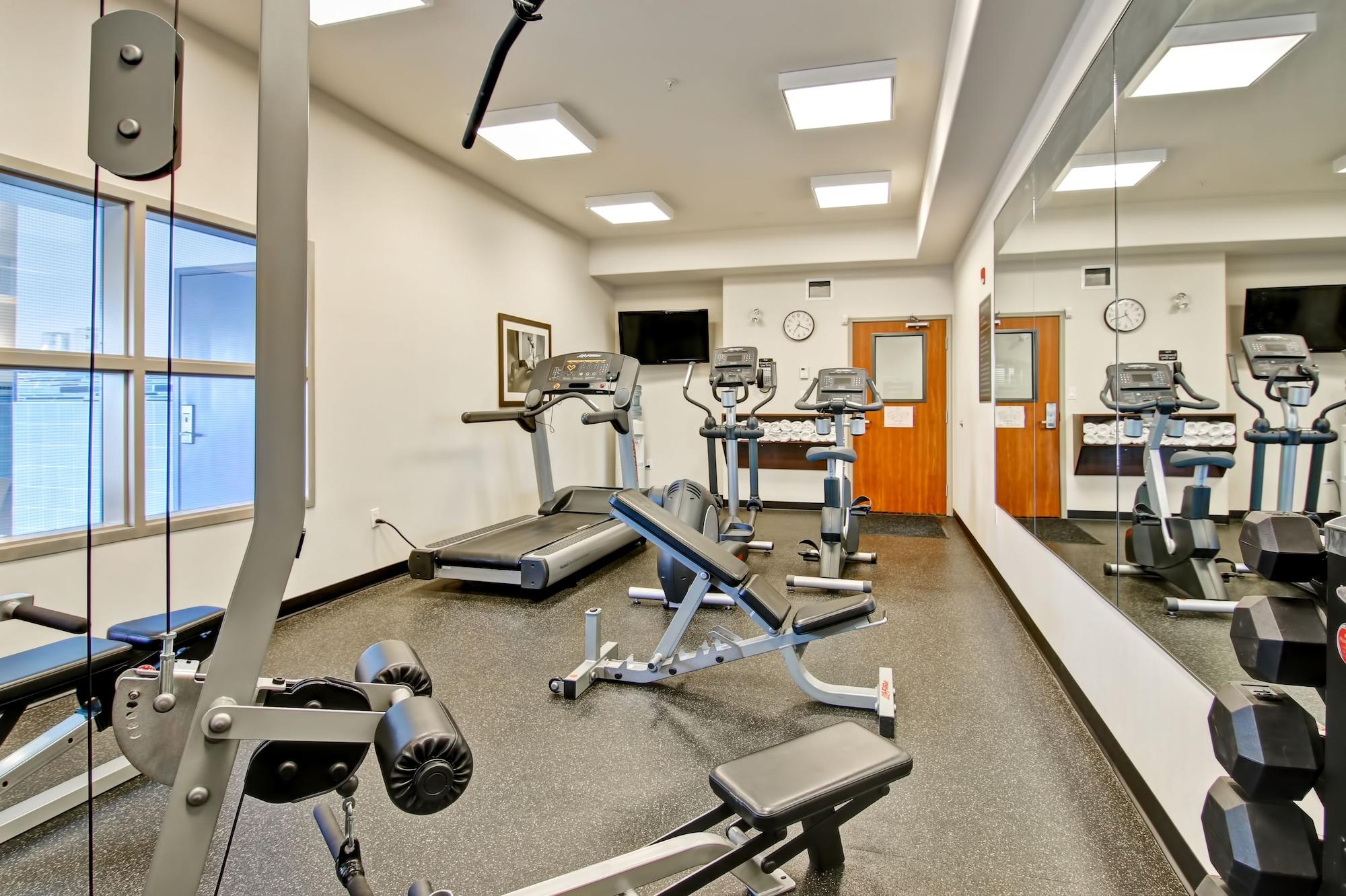 Gimnasio Tisdale Canalta Hotel
