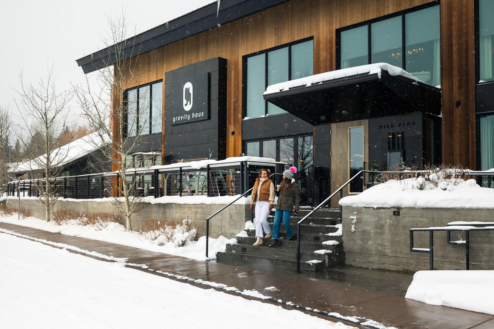 Vista Exterior Gravity Haus Jackson Hole