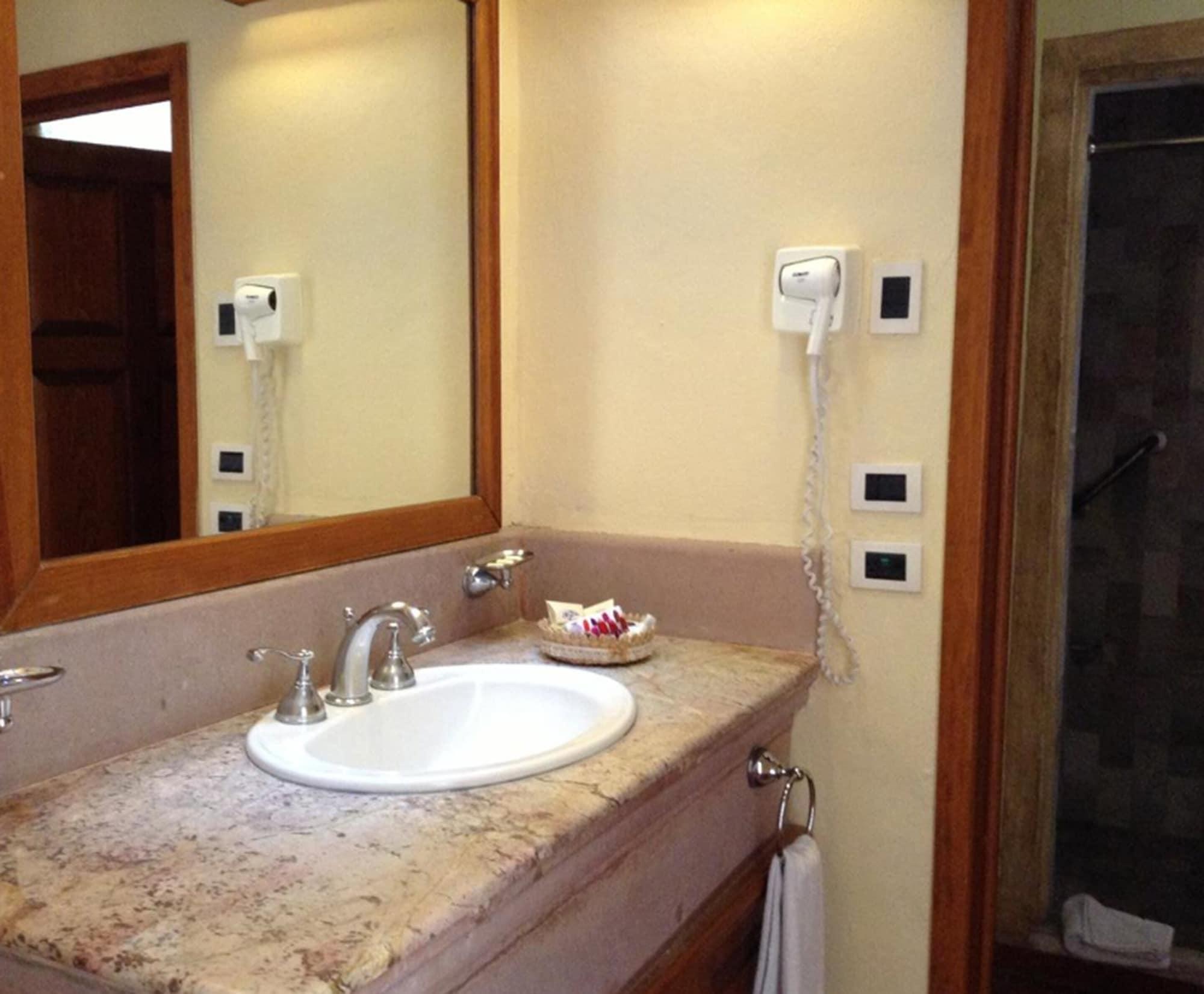 Equipamiento de Habitación Hotel Quinta Santiago