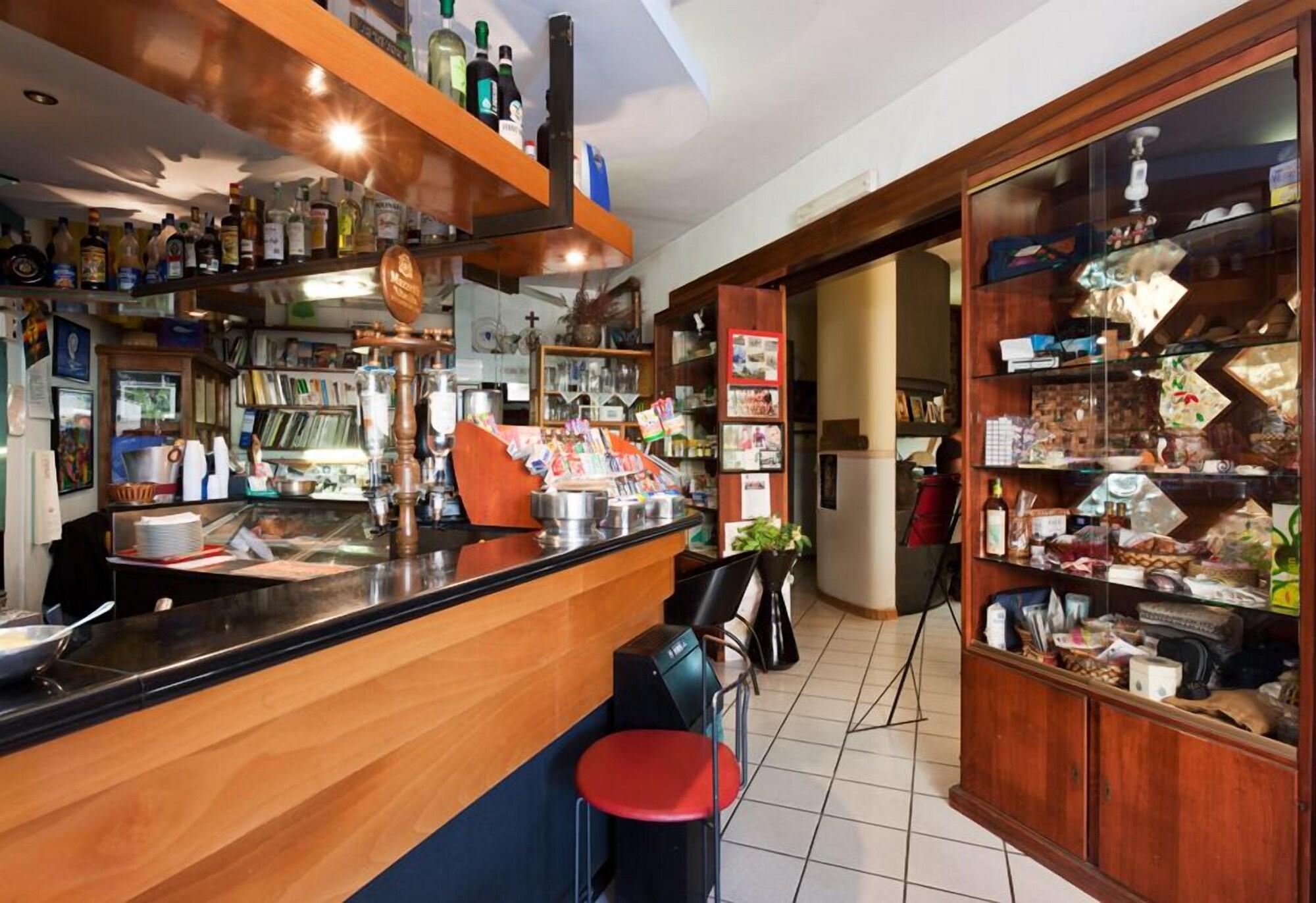 Bar/Salón Letizia Hotel