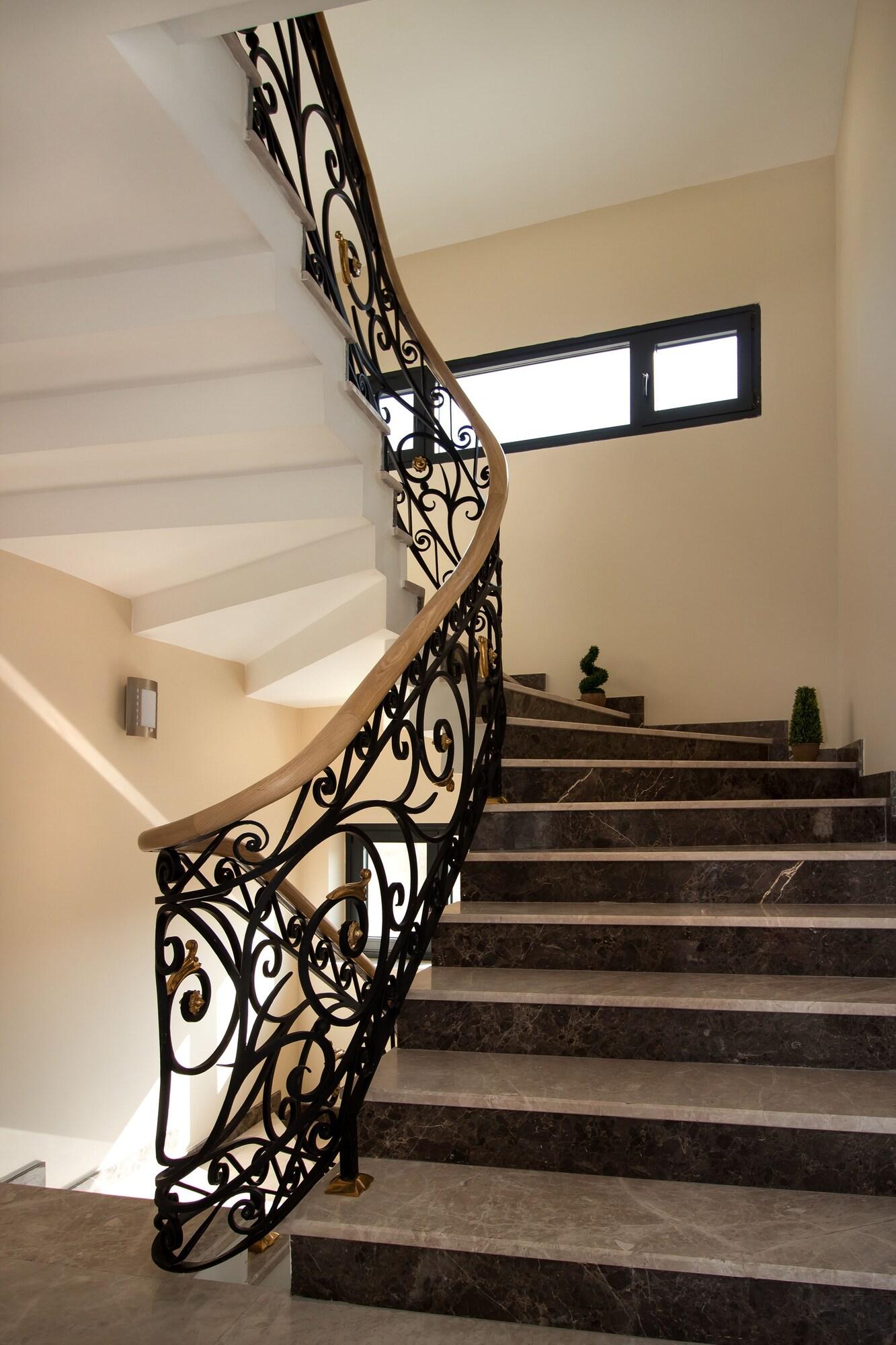 Varios Istanbul Town Hotel