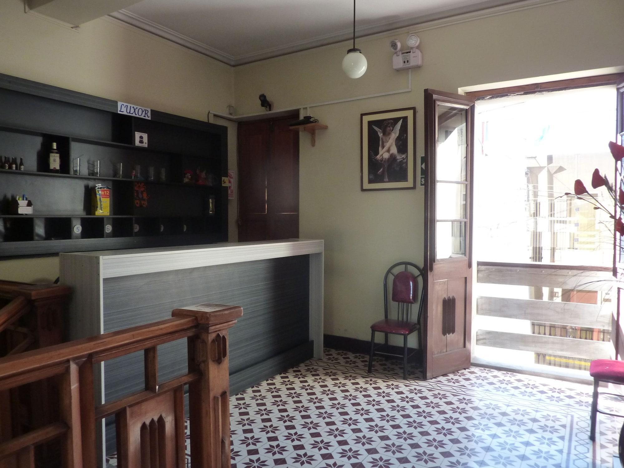Vista Lobby Hostal Luxor