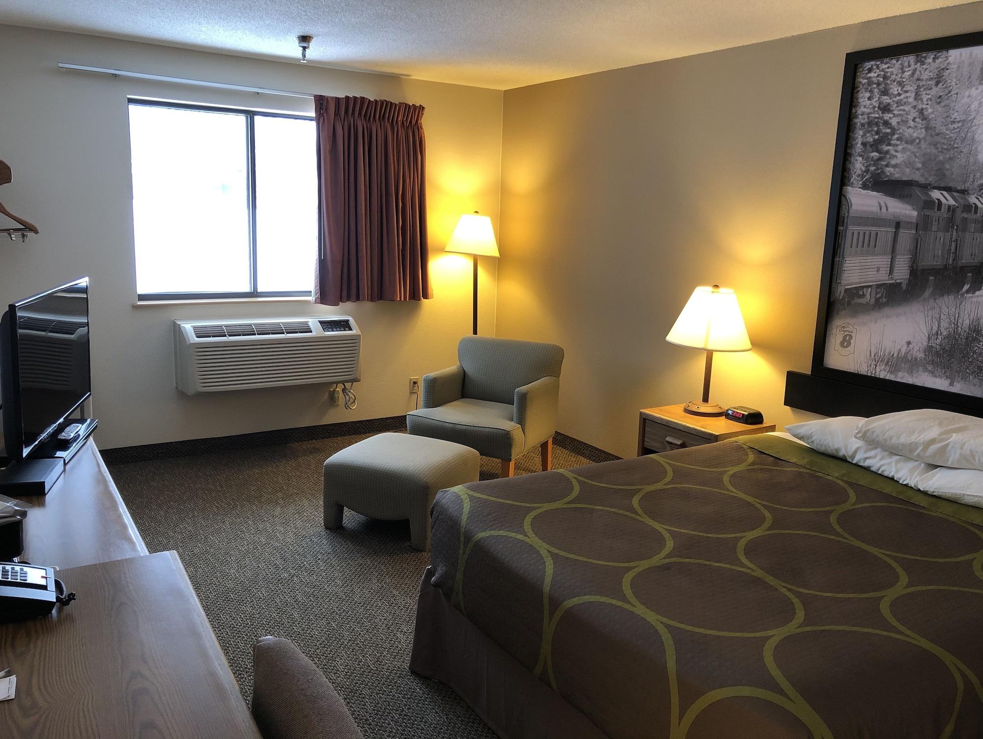 Habitación Super 8 by Wyndham Salmon Arm
