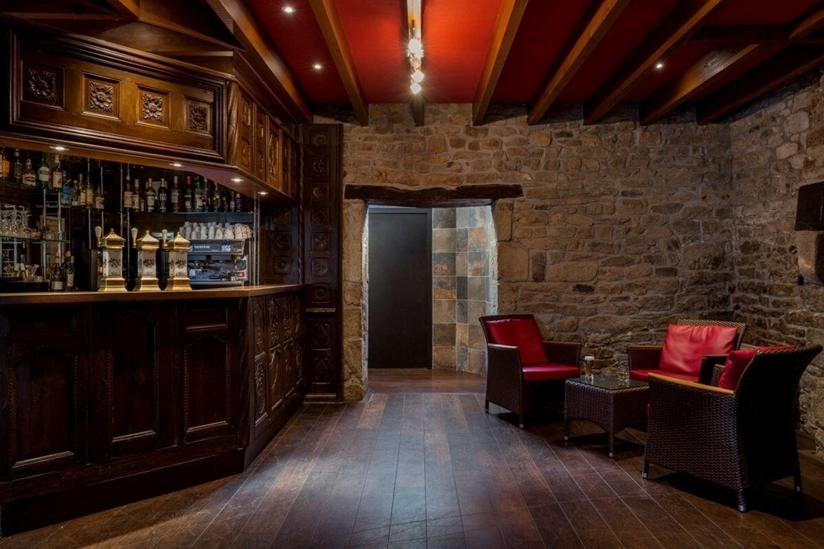 Bar/Salón Manoir de Kerhuel