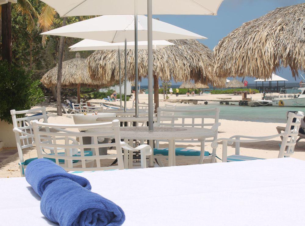 Playa Moomba Beach Club