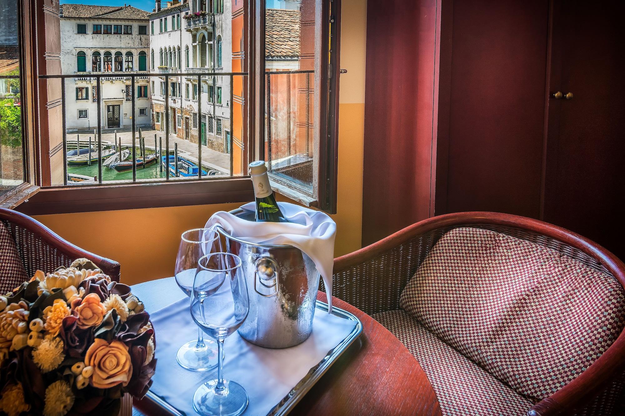 Set de Habitación Palazzo Marcello Hotel al Sole