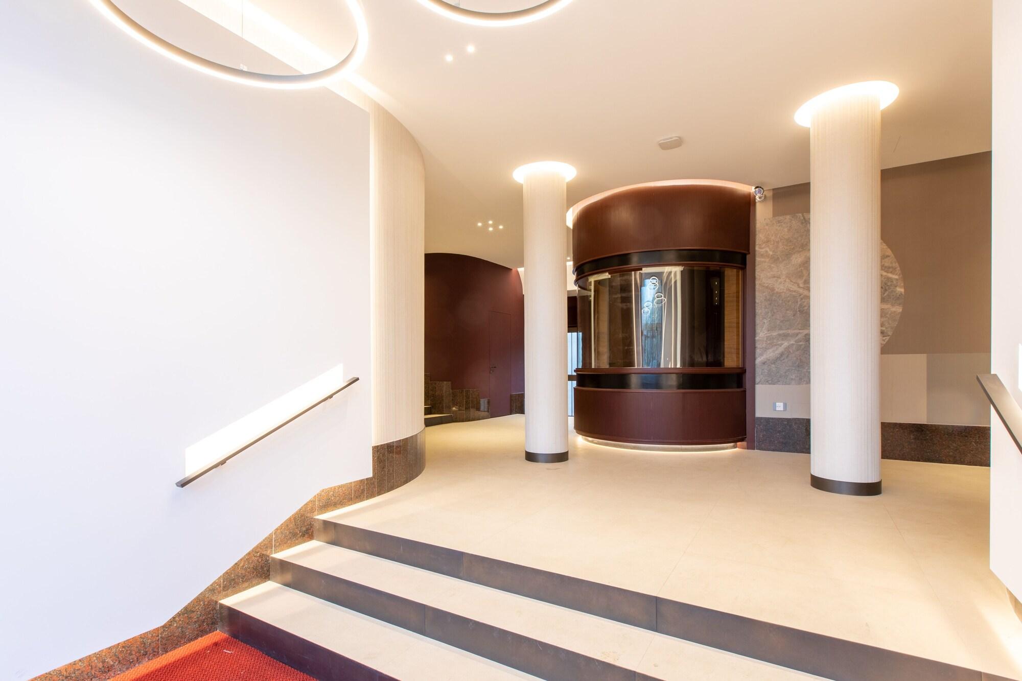 Vista Exterior Daplace - Corso Sempione Suites