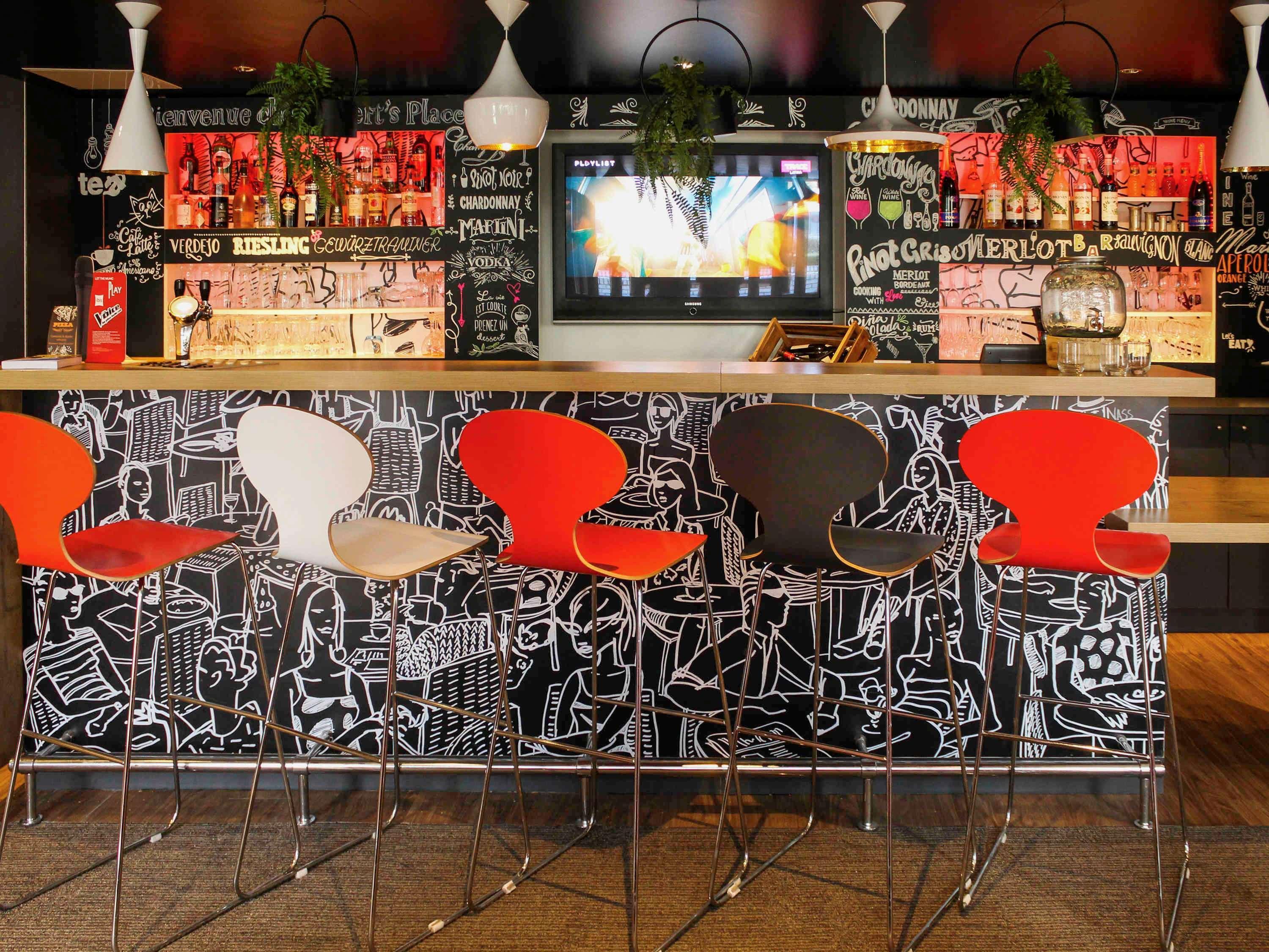 Vista Exterior ibis Paris Gennevilliers