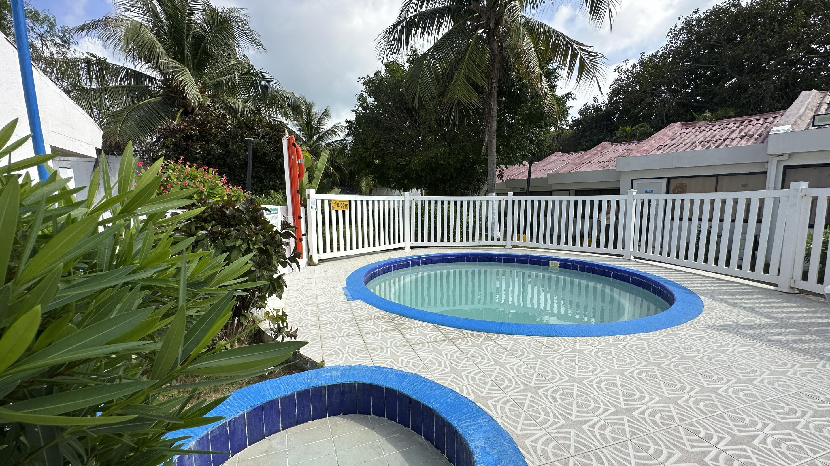 Vista Piscina Hotel Blue reef by On Vacation