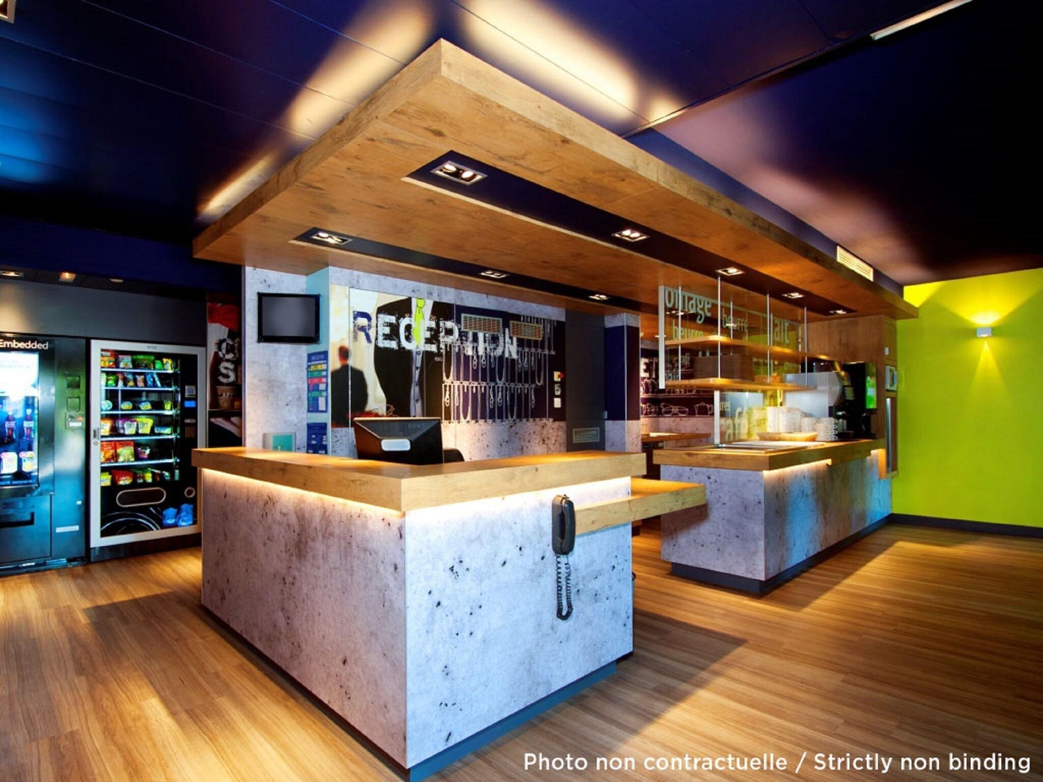 Vista Lobby ibis budget Gennevilliers Asnières