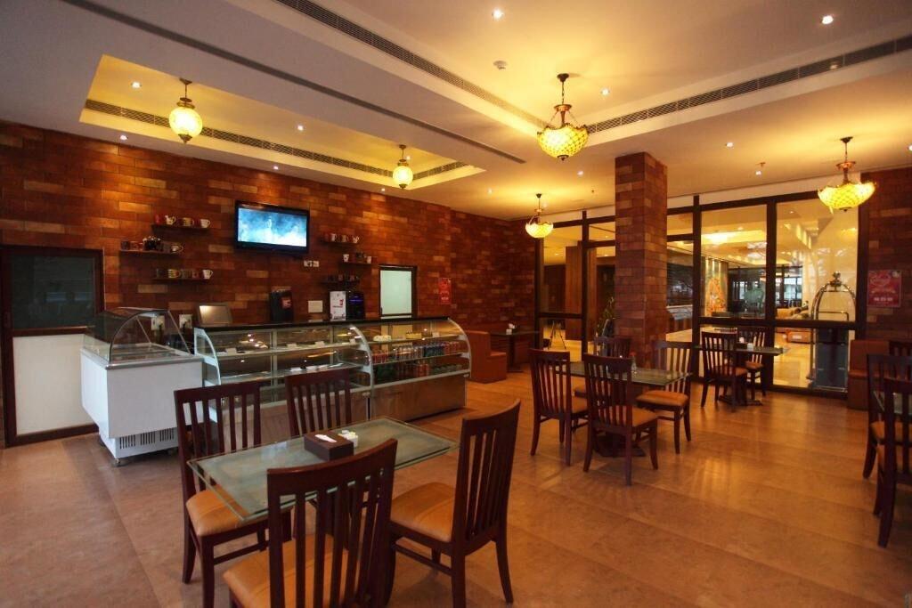 Restaurant NO 18 HOTEL