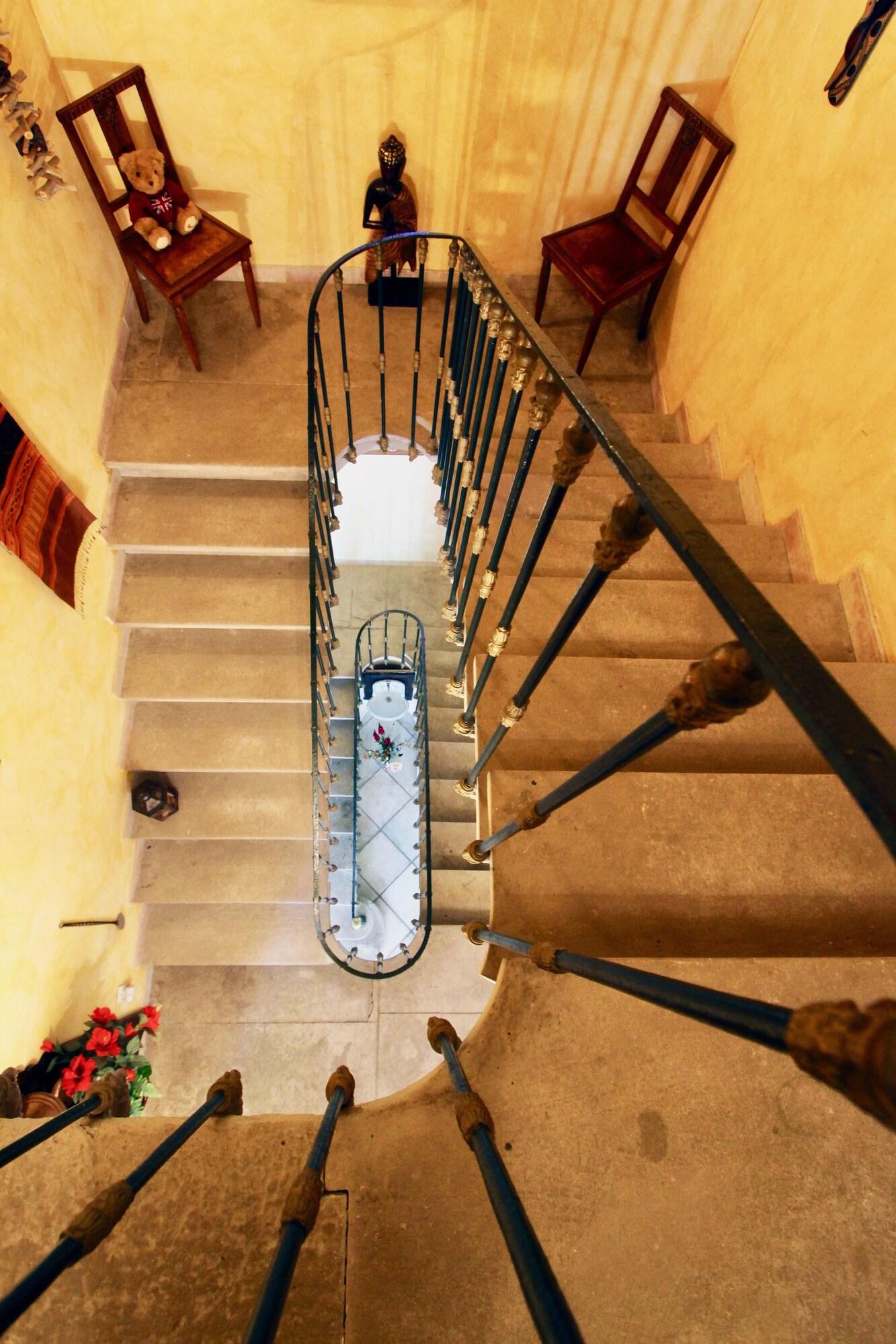 Vista Lobby Fontaine des Magnarelles