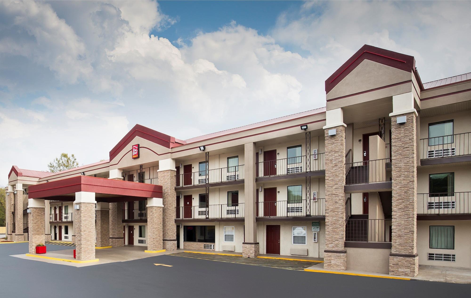 Varios Red Roof Inn PLUS+ Birmingham East - Irondale/ Airport