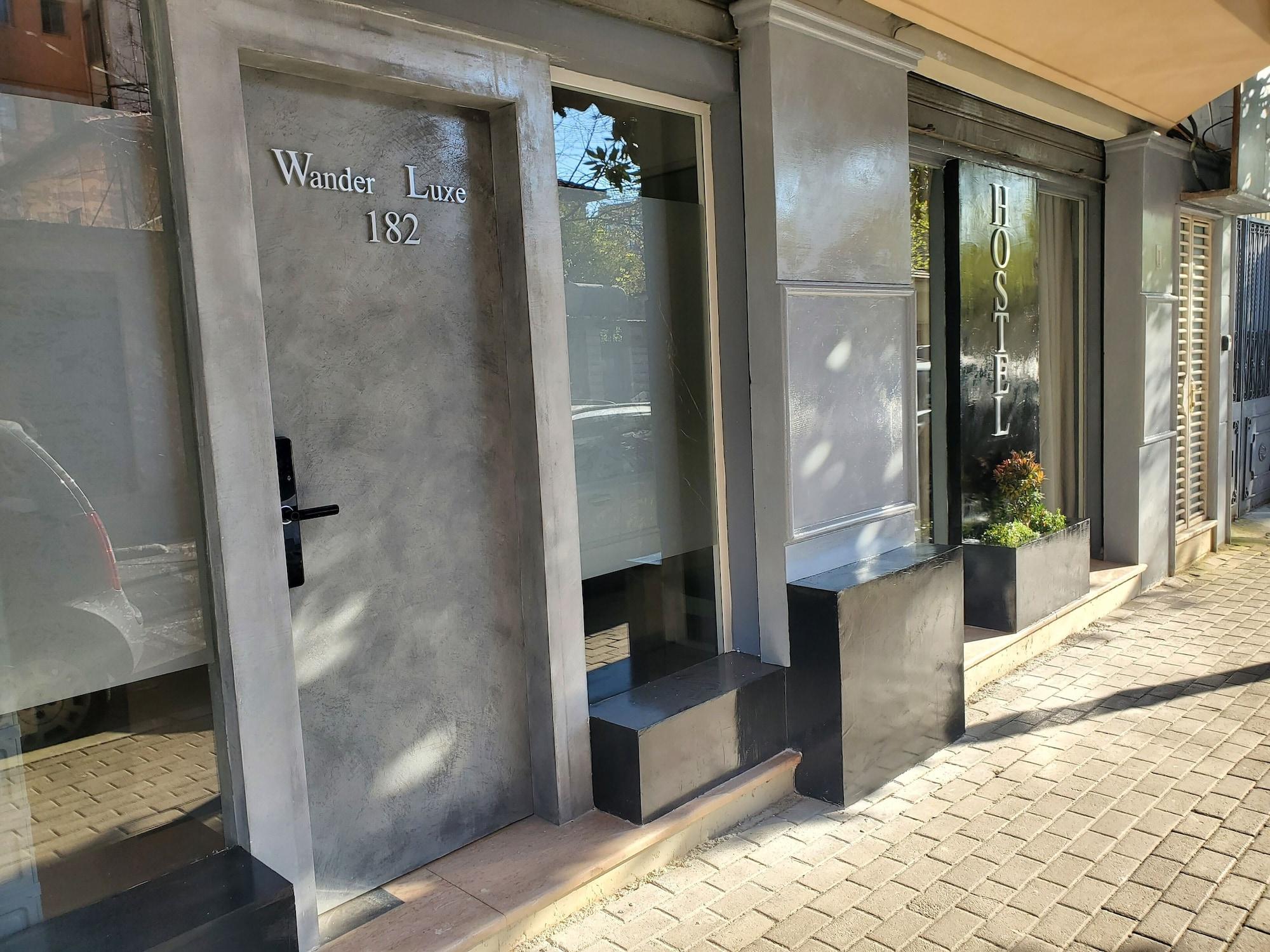Vista Exterior Wander Luxe