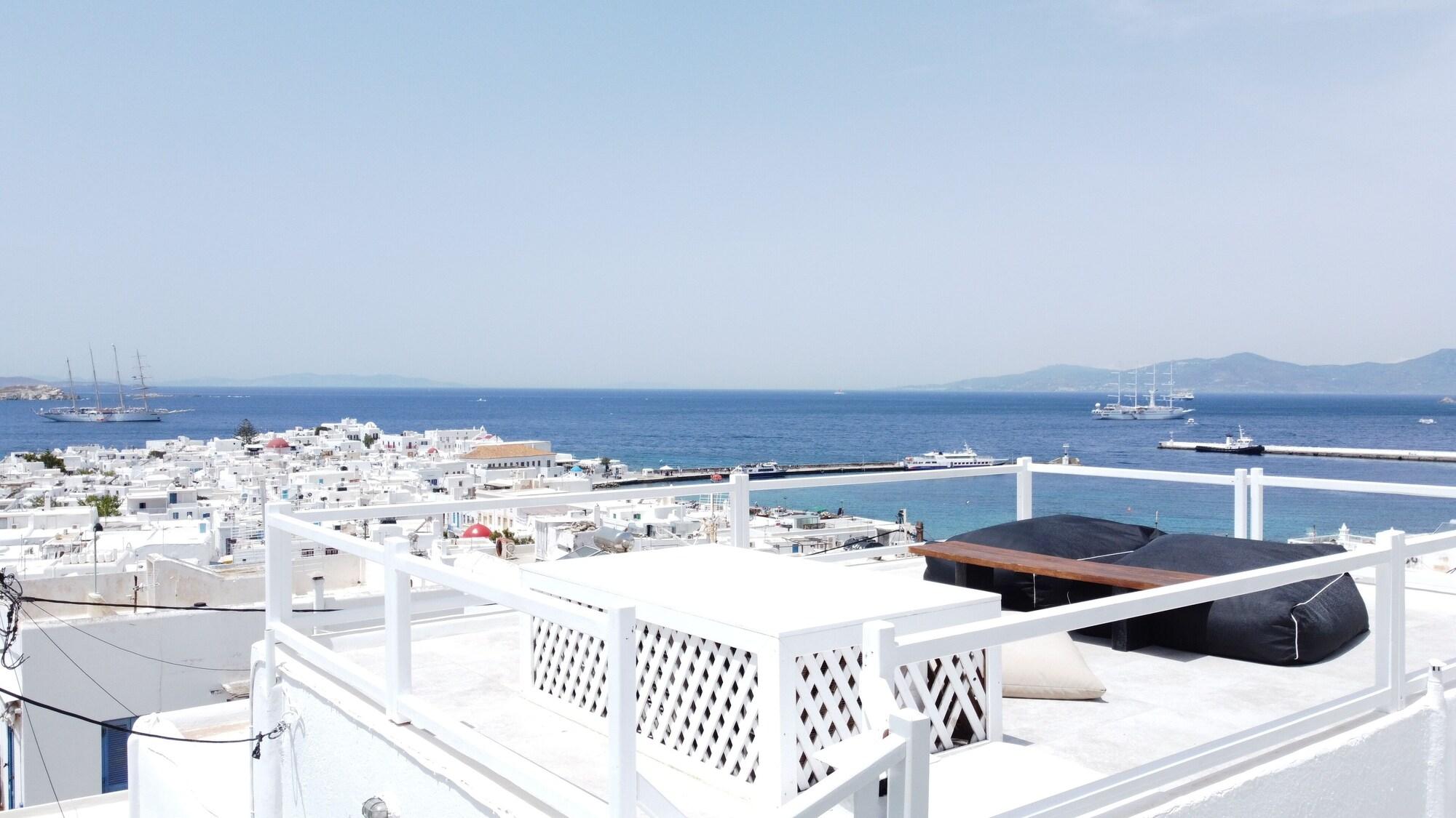 Varios Mykonos High Cloe