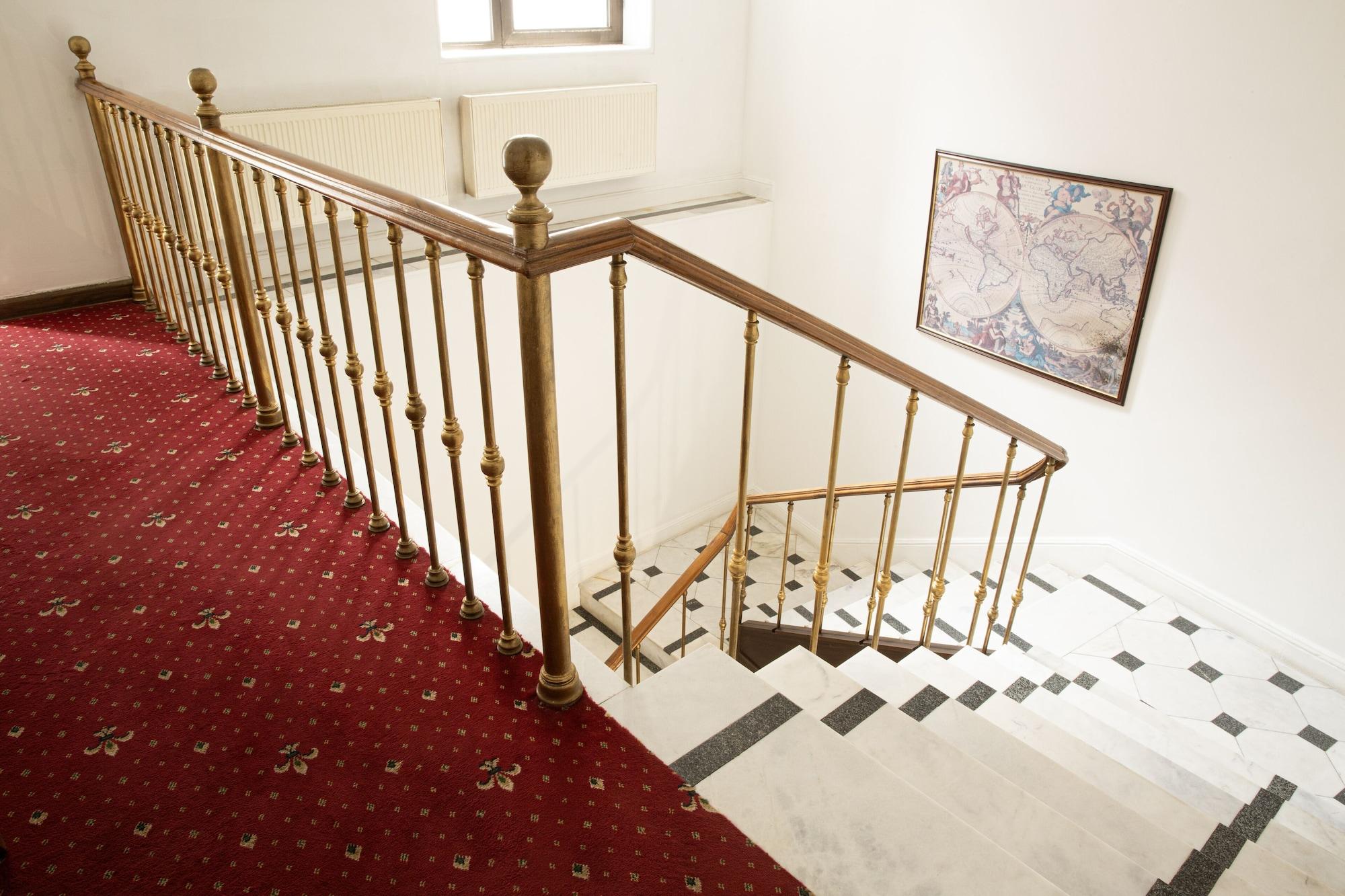 Varios Hotel Diplomat