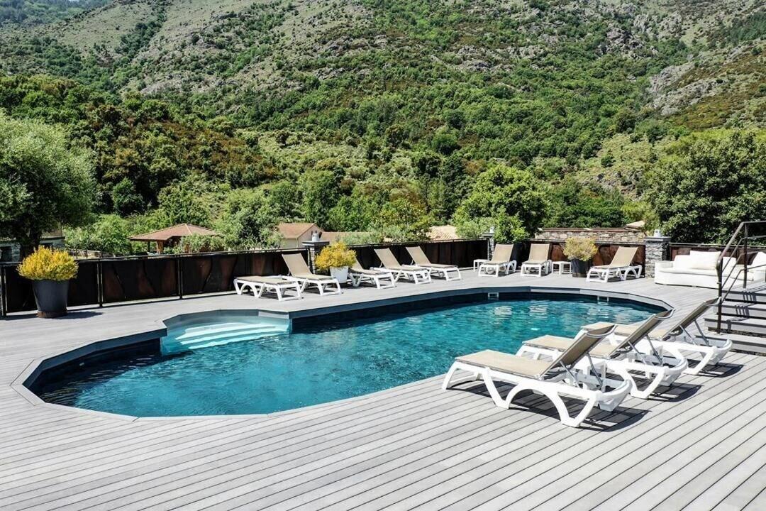 Vista Piscina Domaine Sant’Antone